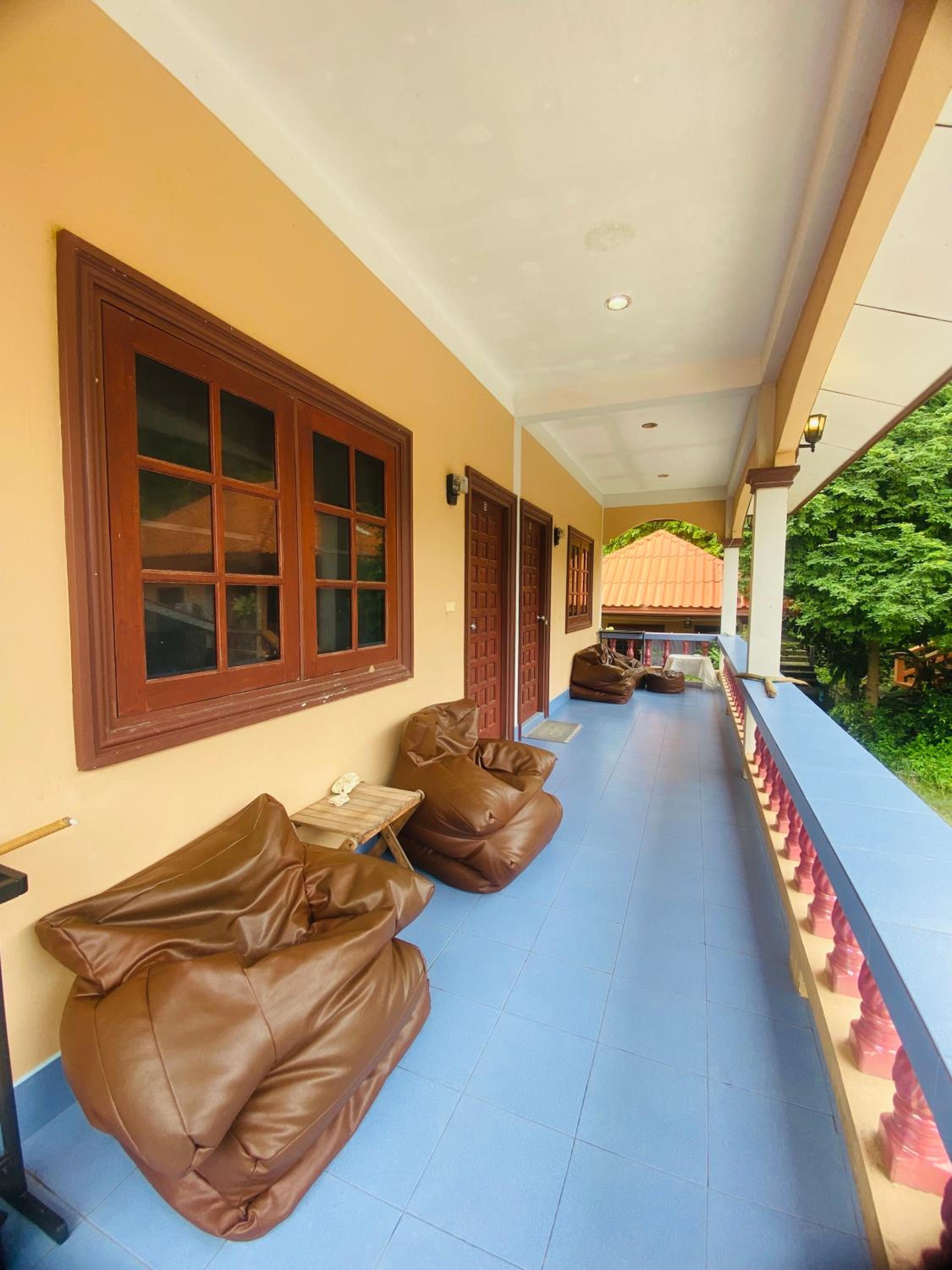 Bohemian apartment at Ya Nui beach