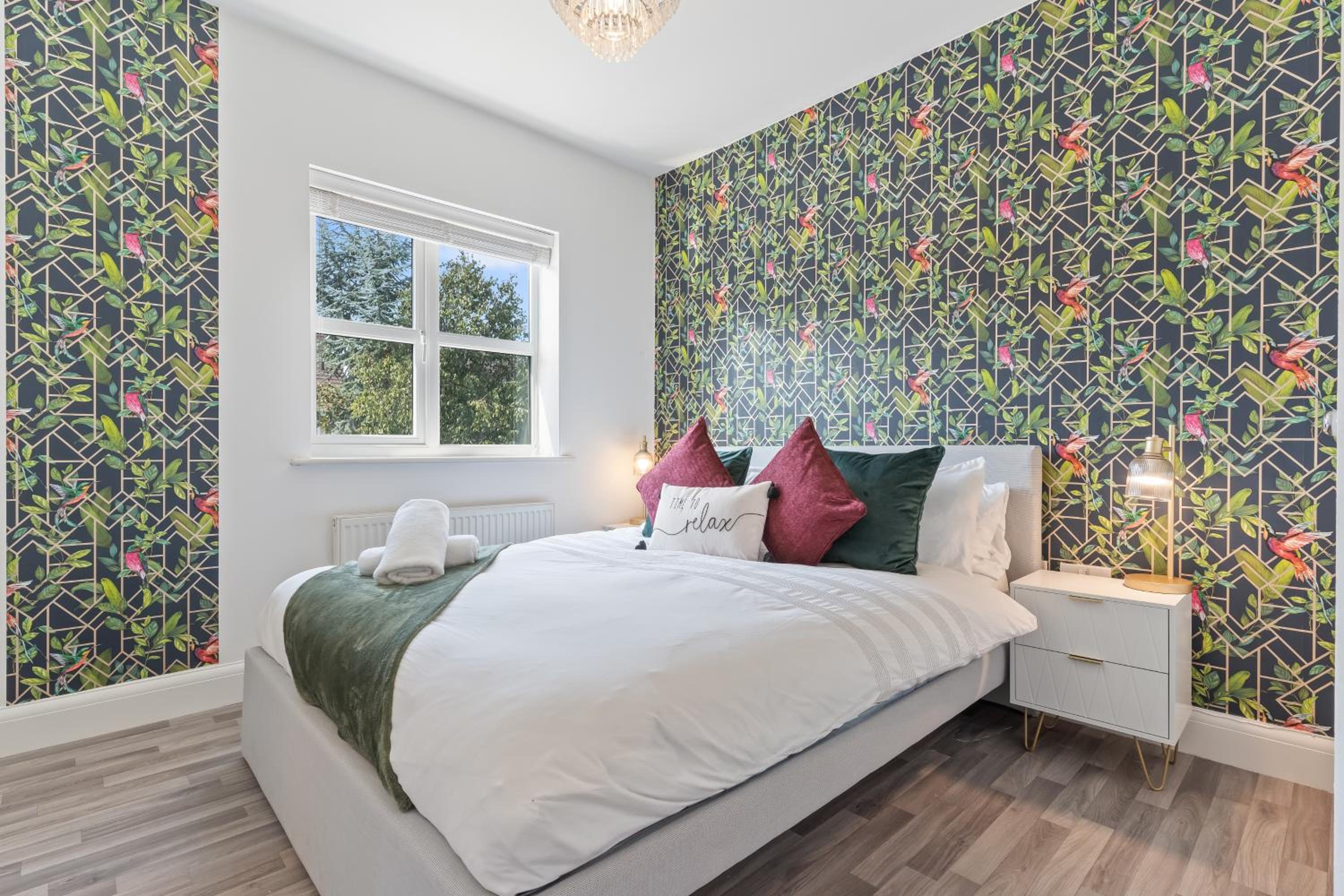 Ava's Apartment - 1 Bedroom In Solihull Centre - Free Parking - Wi-Fi view 4