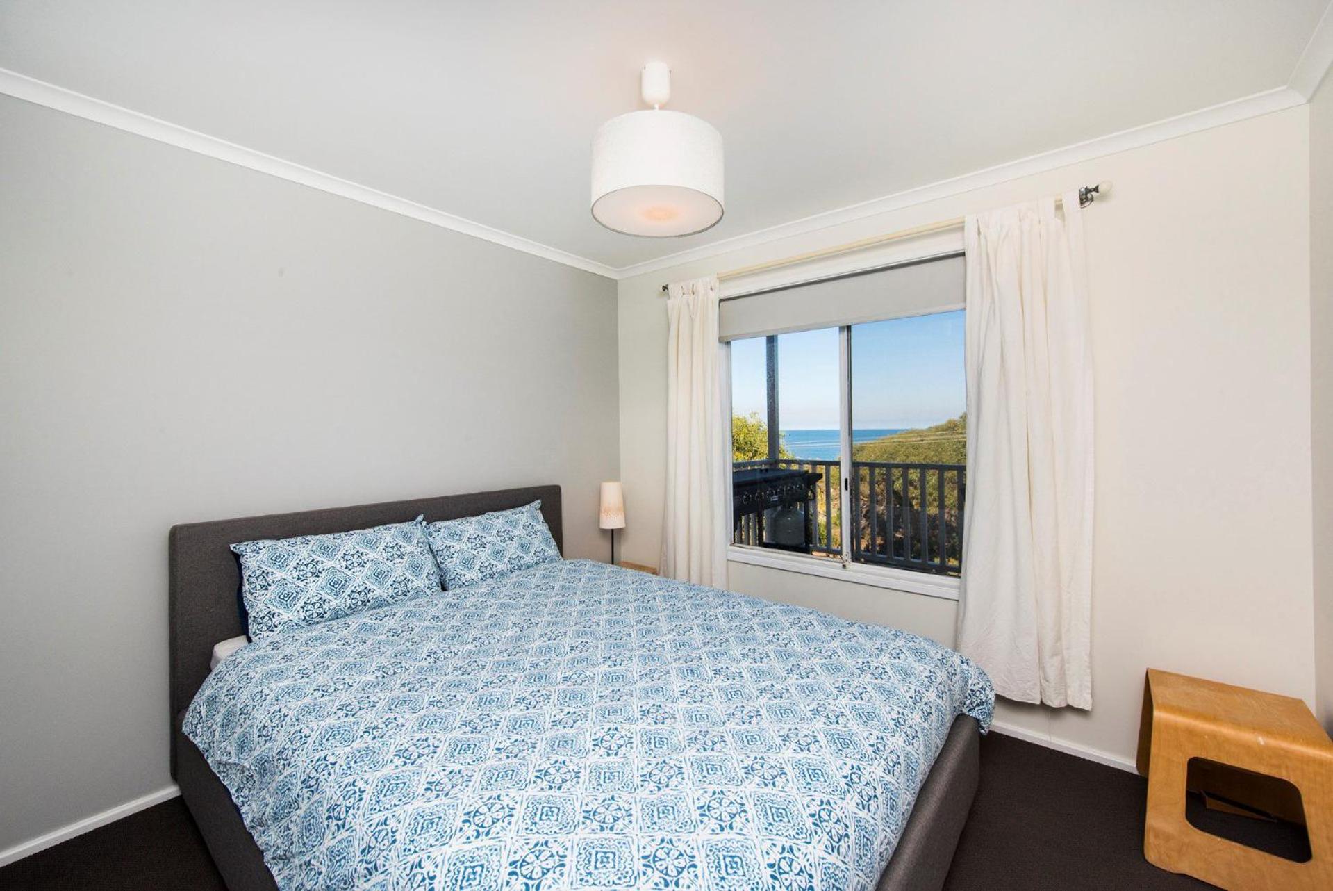 Seaclusion Cottage - Modern renovated beach house