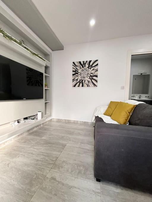 Elegant Penthouse St Julians STJ 3 9 photo 2