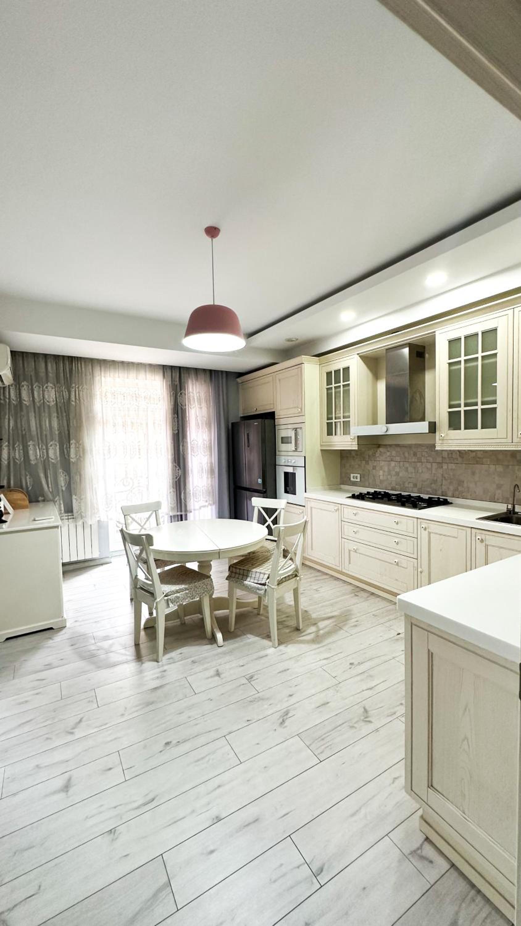 Spacious 2BR by Baku Boulevard
