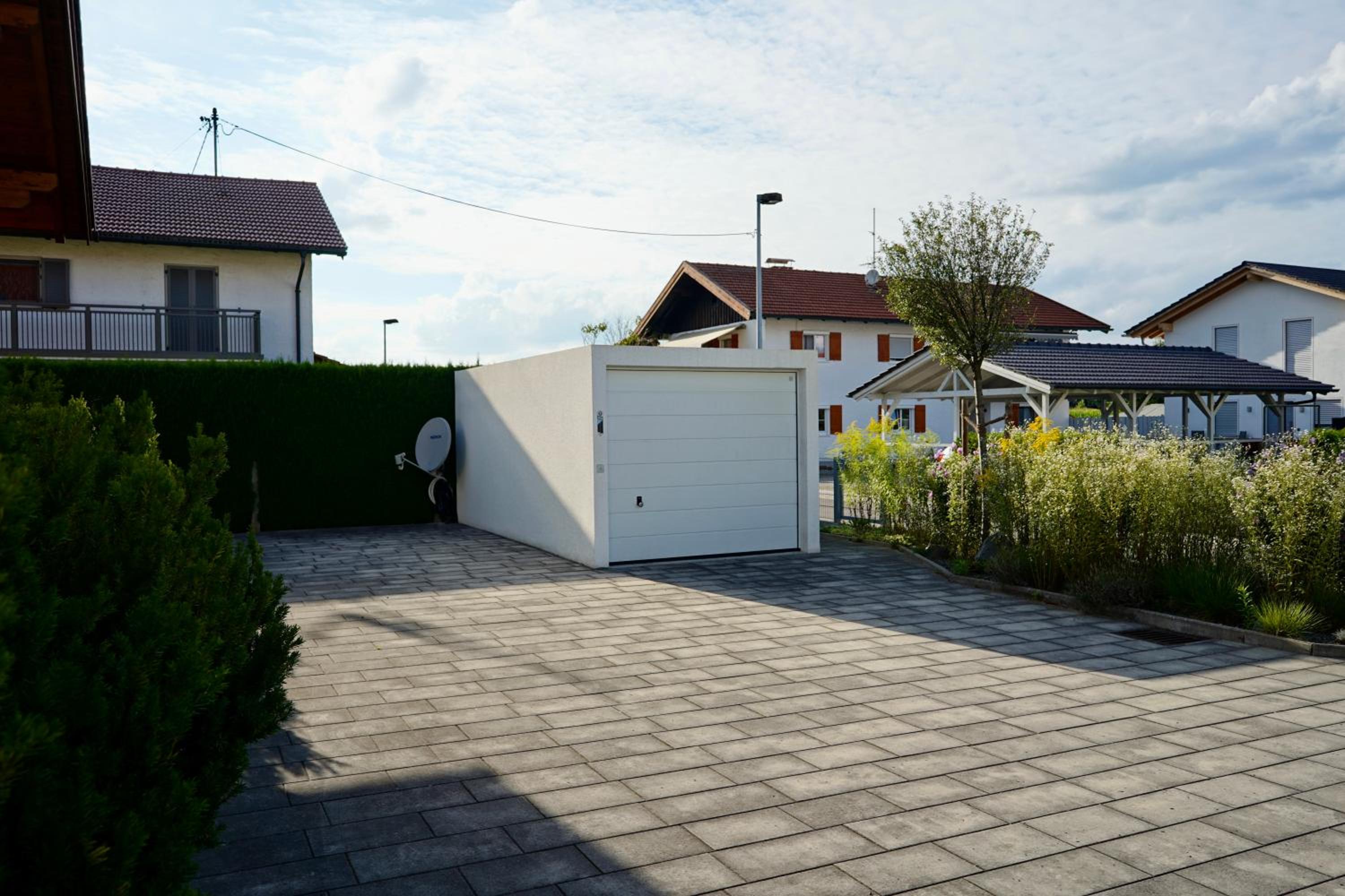 Ferienhaus Am Weitfeld - Ruheoase mit Garten & Bergblick nahe Salzburg