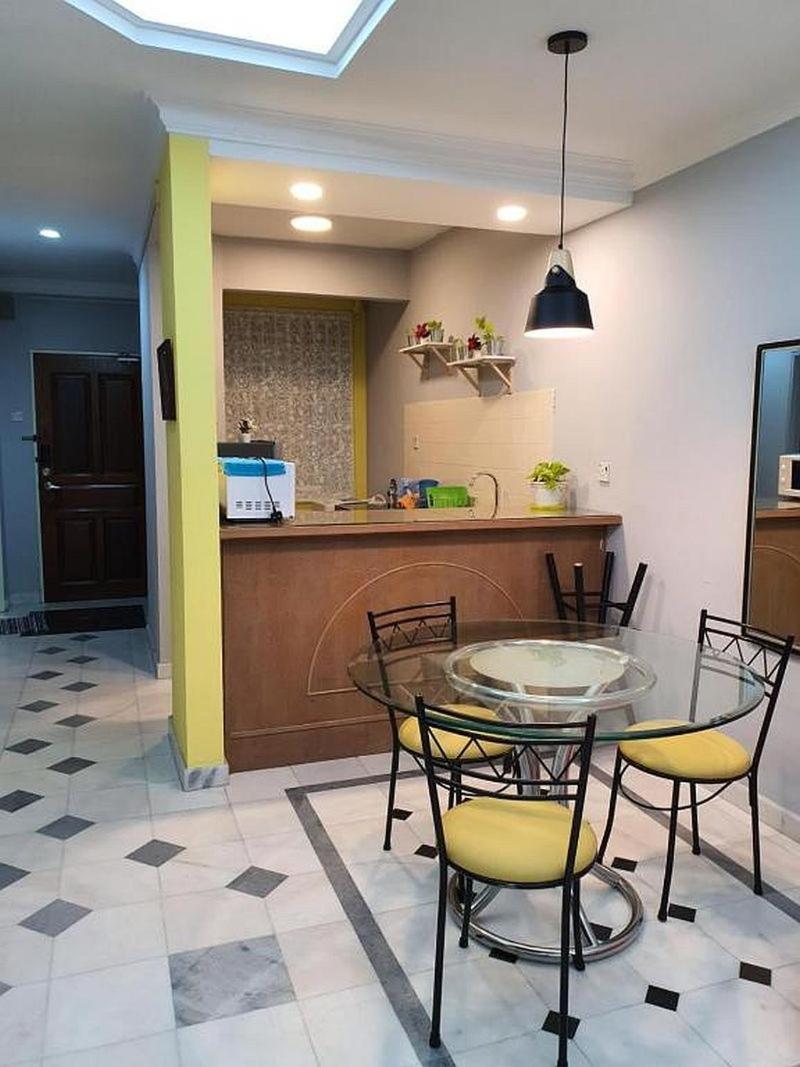 De One Homestay Bayu Emas Near Beach photo 3