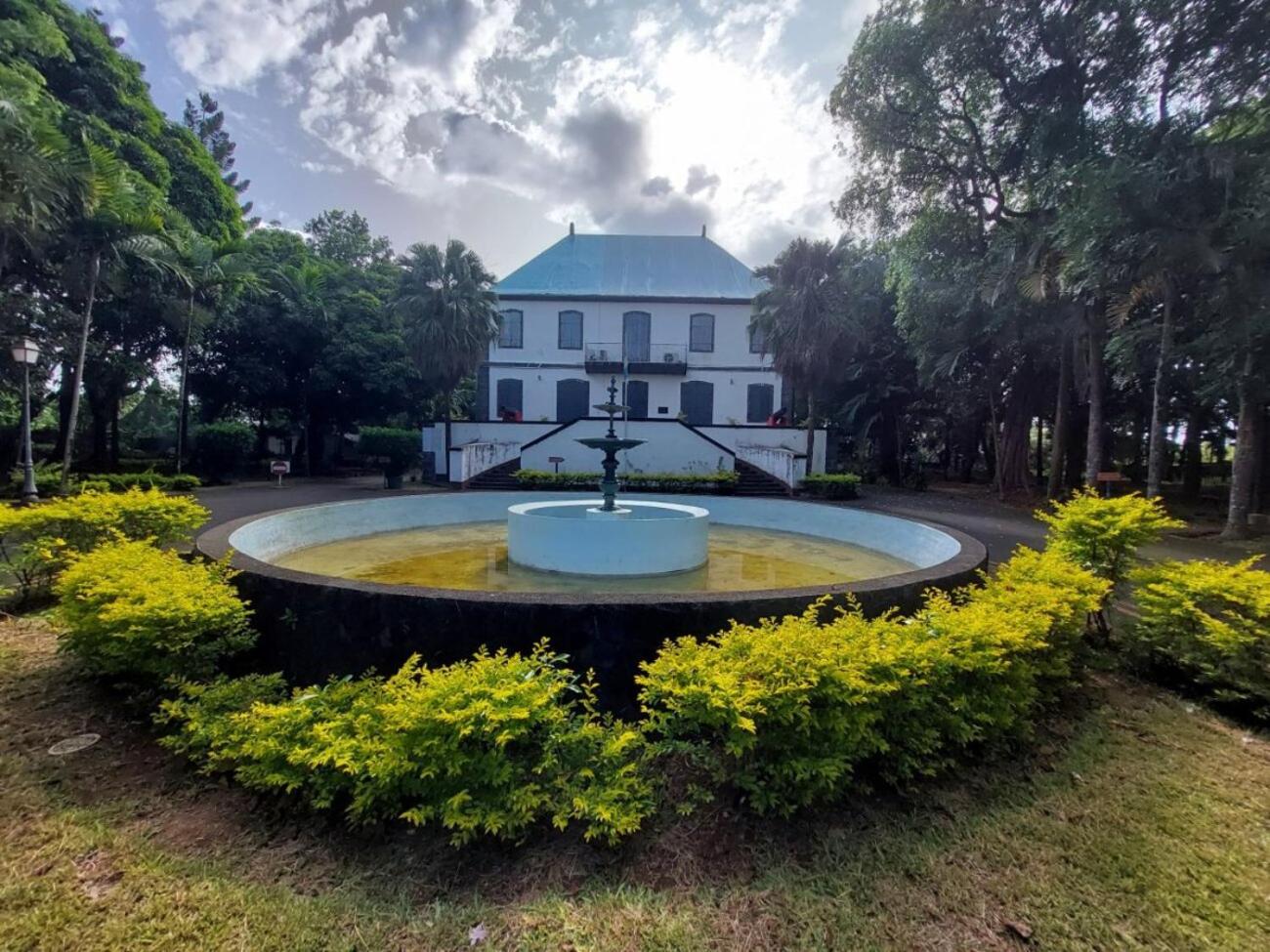 Mahe Holiday Resort
