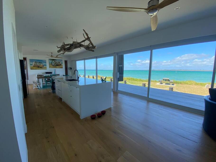 Rangi Beachfront -Luxury Beachfront Bach view 2