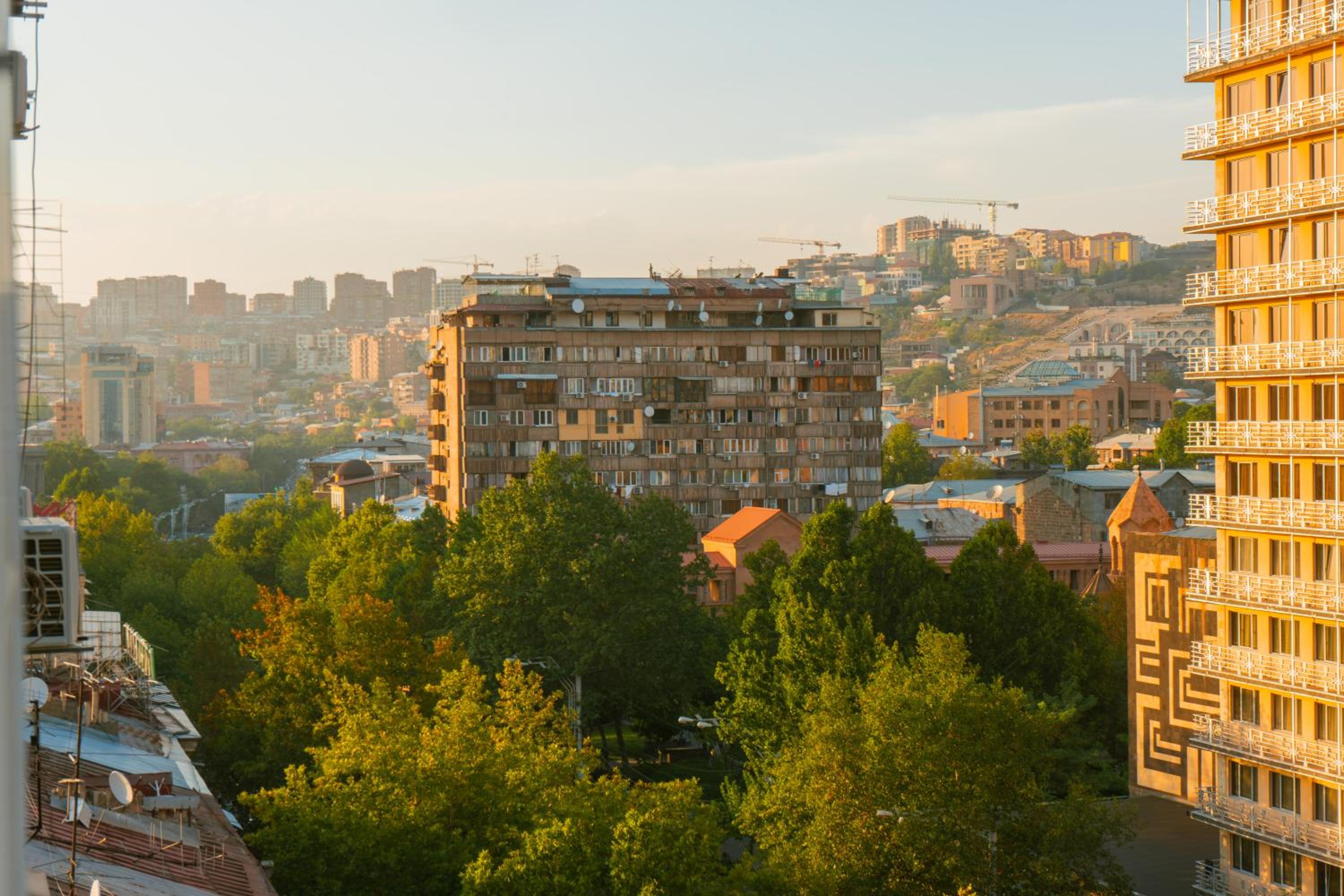 1BR Heart of Yerevan Self checkin by Keygo 89