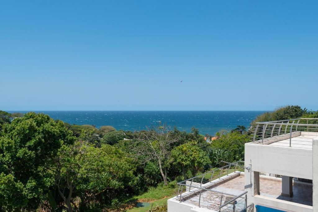 Sea View 3-Bed Apartment in Simbithi Eco Estate view 4