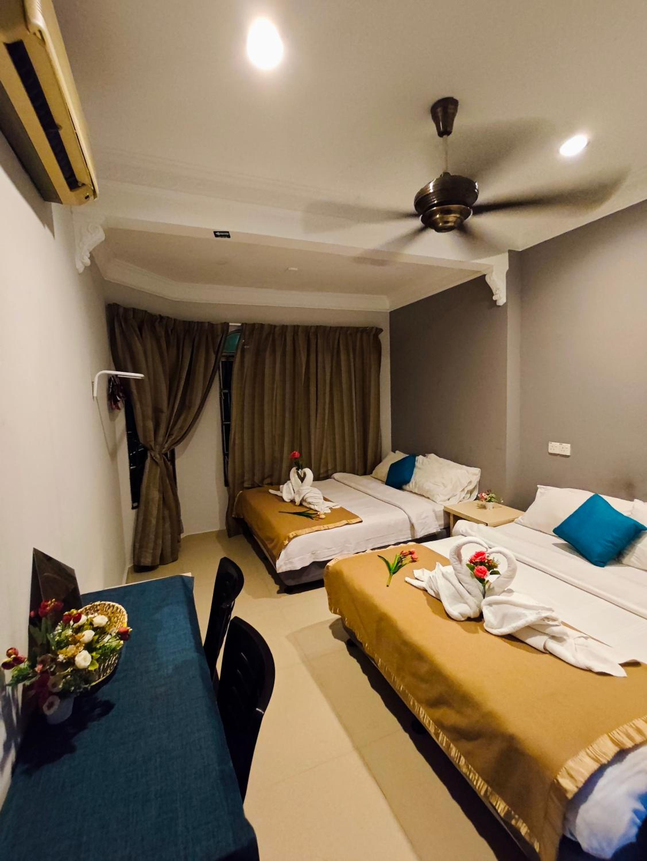 1 Jalan Jaya 7, walking distance to HUKM