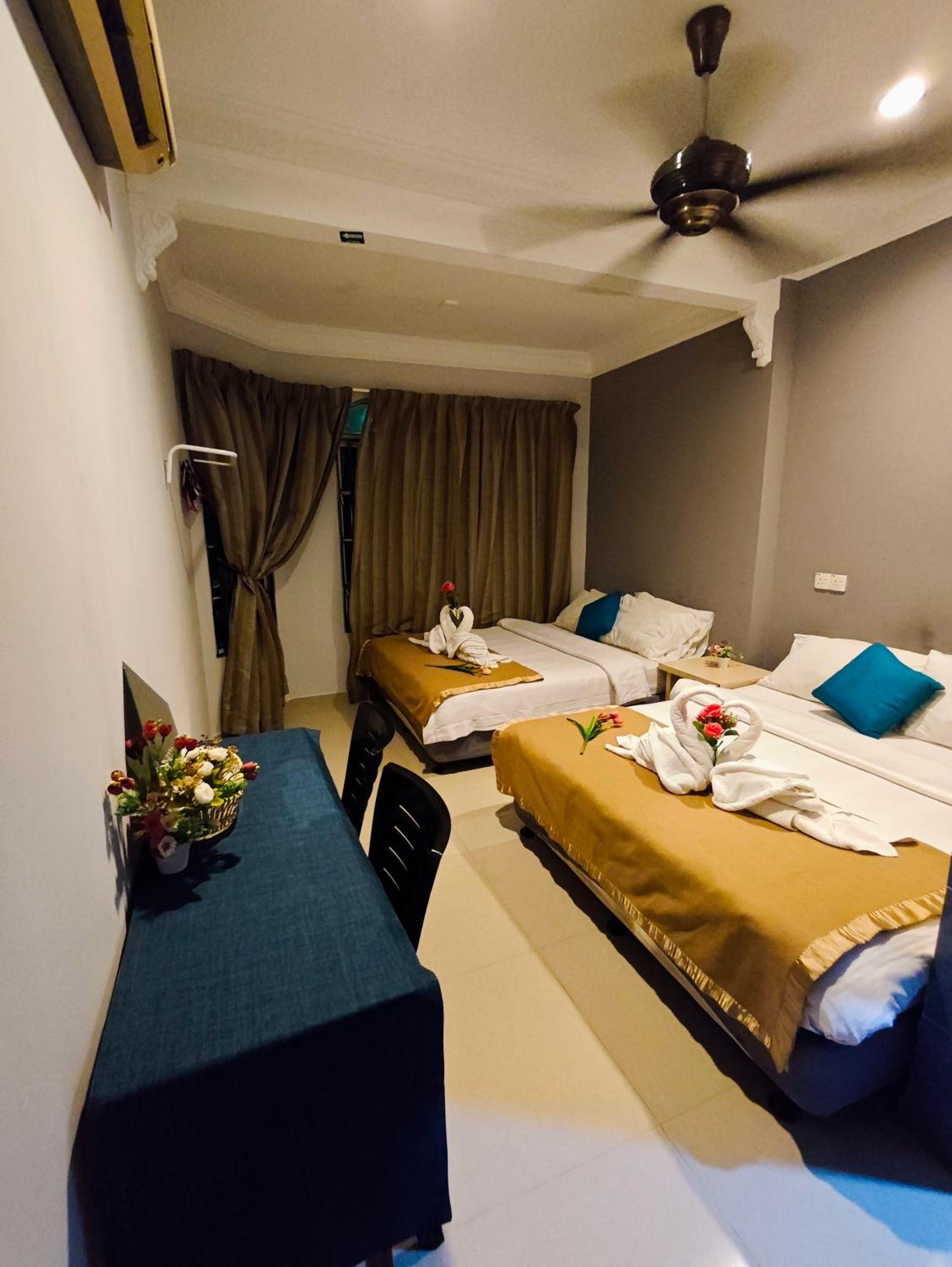 1 Jalan Jaya 7, walking distance to HUKM