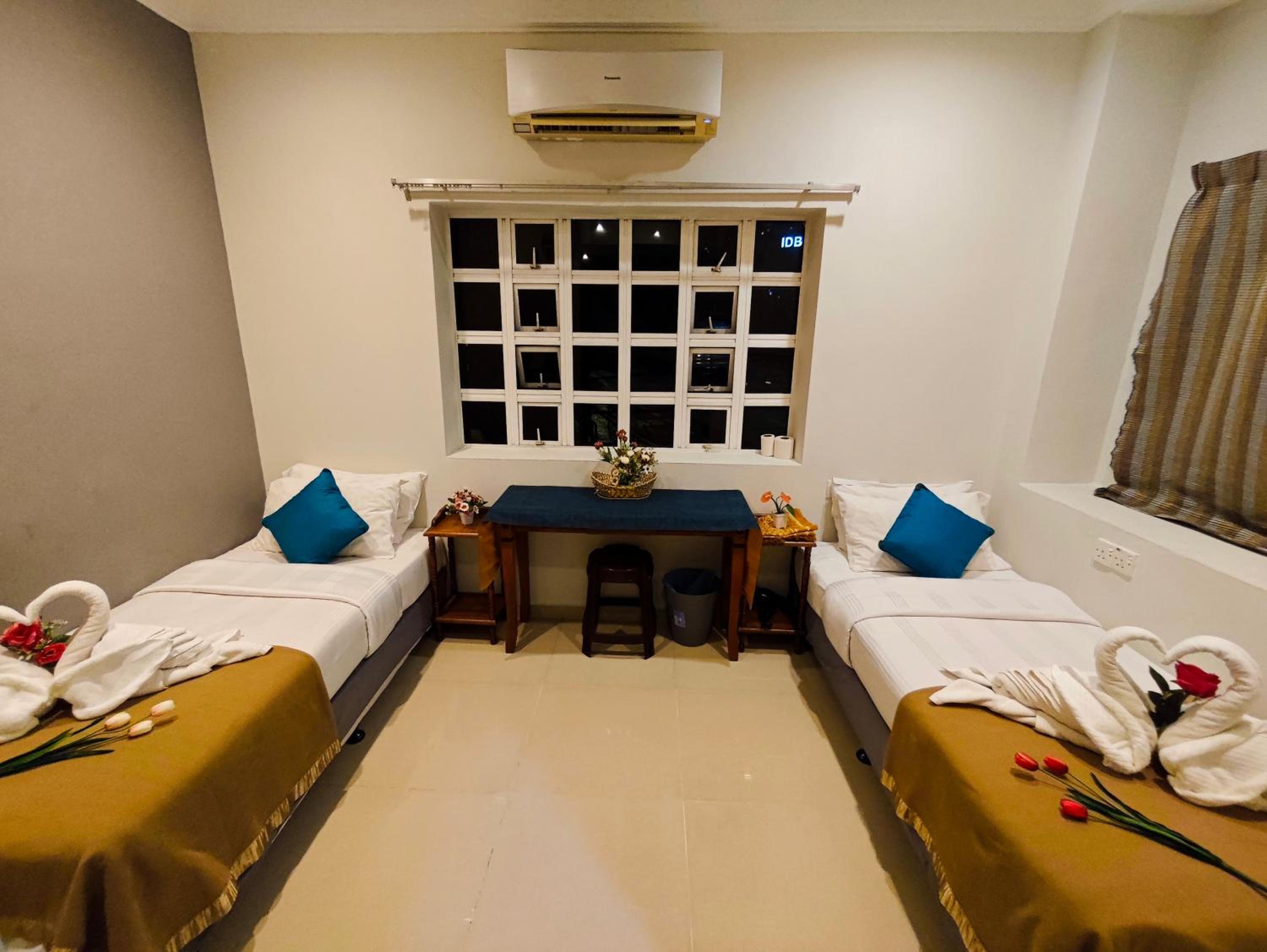 1 Jalan Jaya 7, walking distance to HUKM