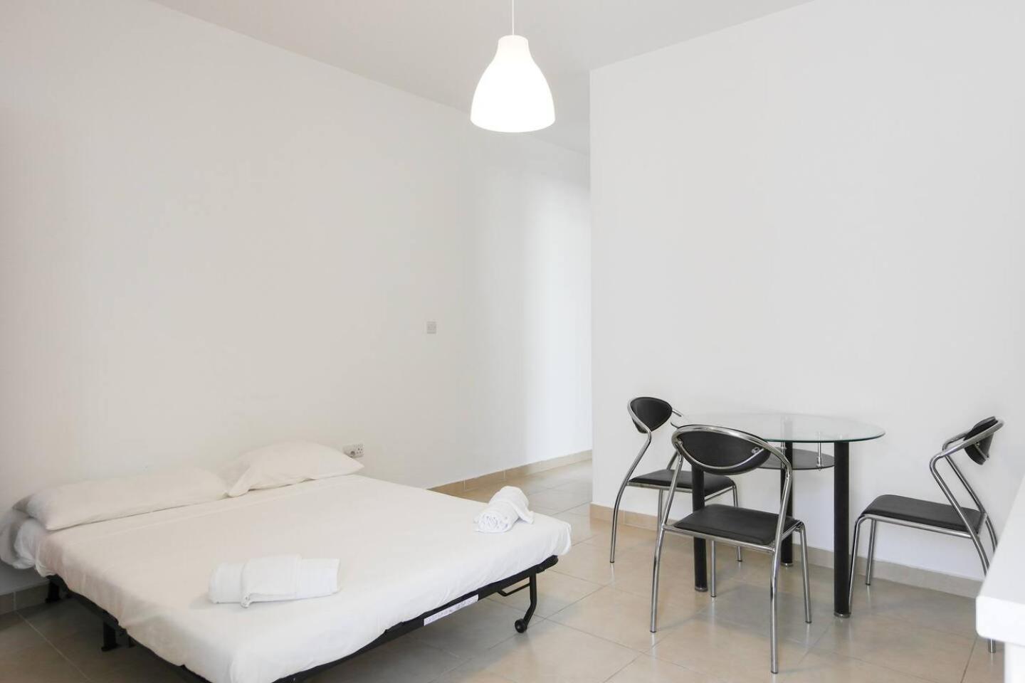 Tropea Court Sliema Apartment 5B by Homely view 3