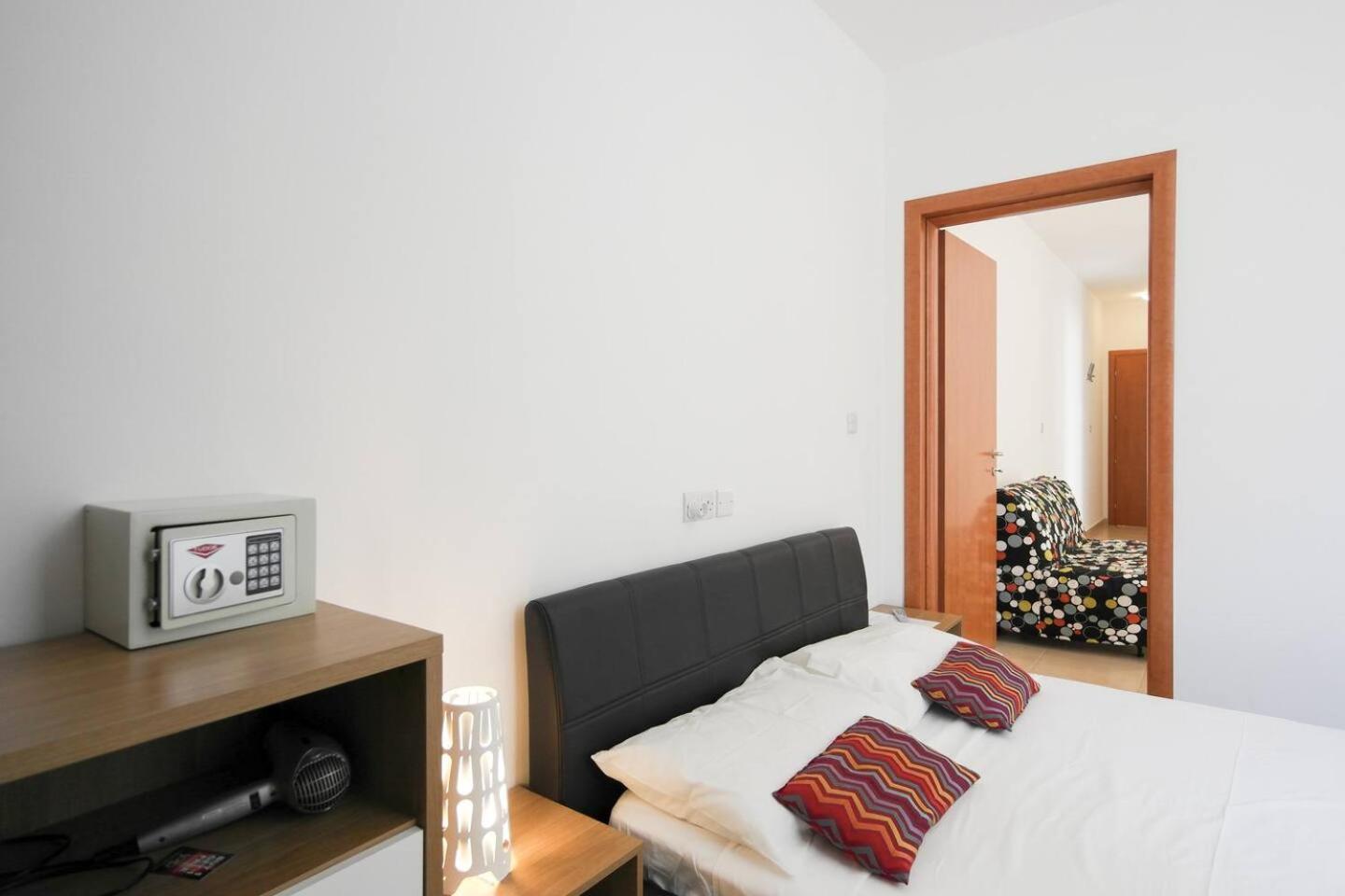 Tropea Court Sliema Apartment 6B by Homely view 3