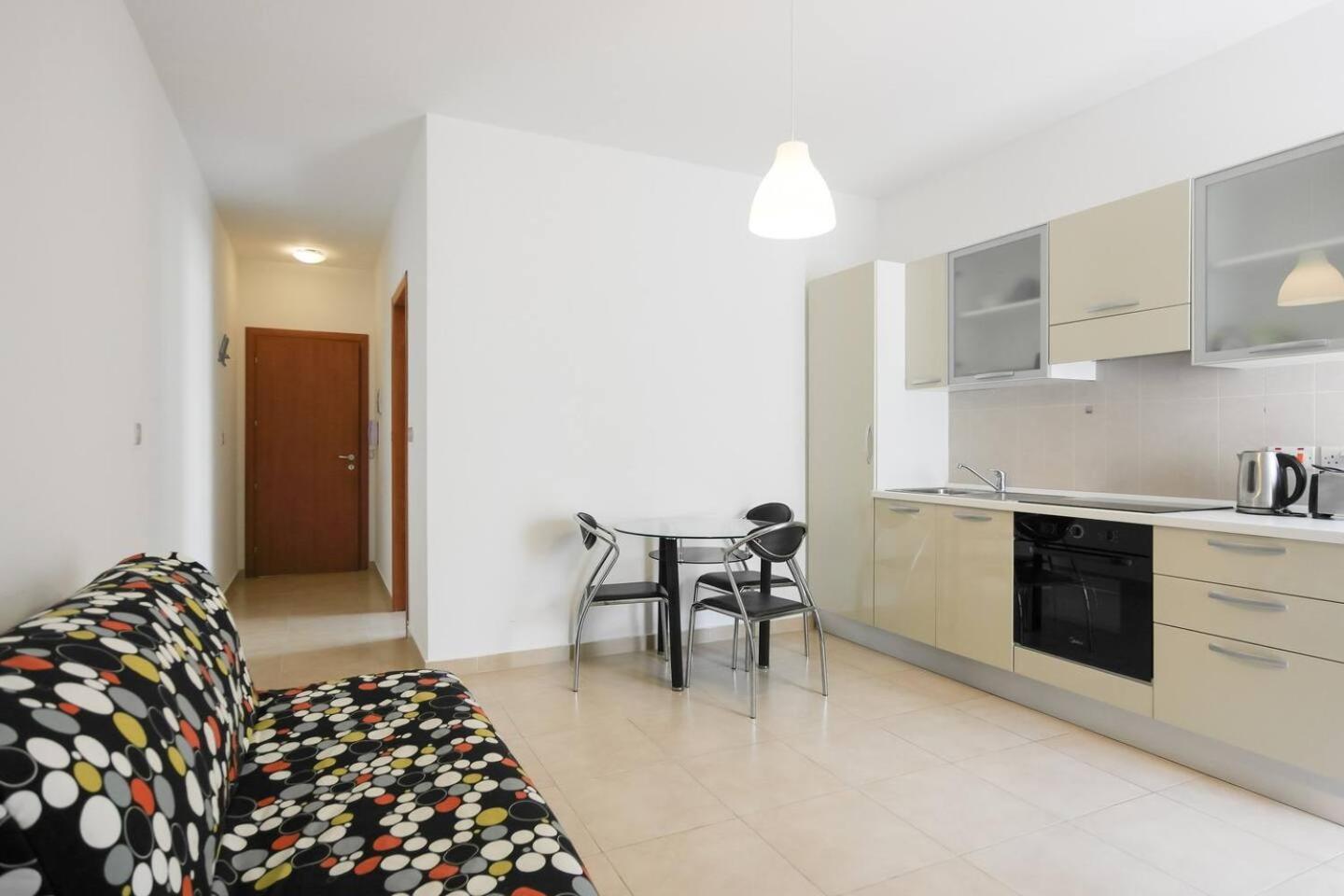 Tropea Court Sliema Apartment 6B by Homely view 2