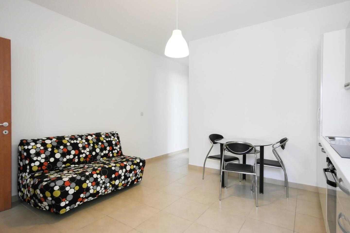 Tropea Court Sliema Apartment 6B by Homely view 4