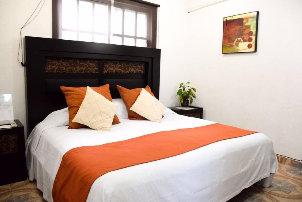 Cozy Villa with Private Pool, Garden & Palapa