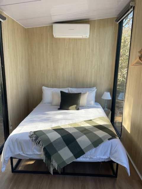 Lake Hume Getaway by Tiny Away