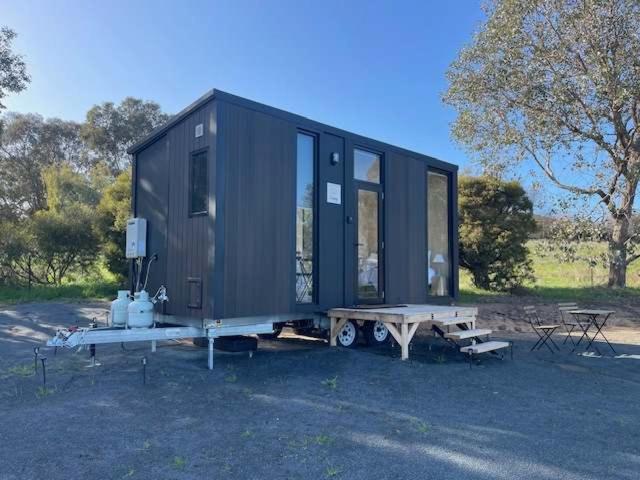 Lake Hume Getaway by Tiny Away