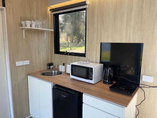 Lake Hume Getaway by Tiny Away