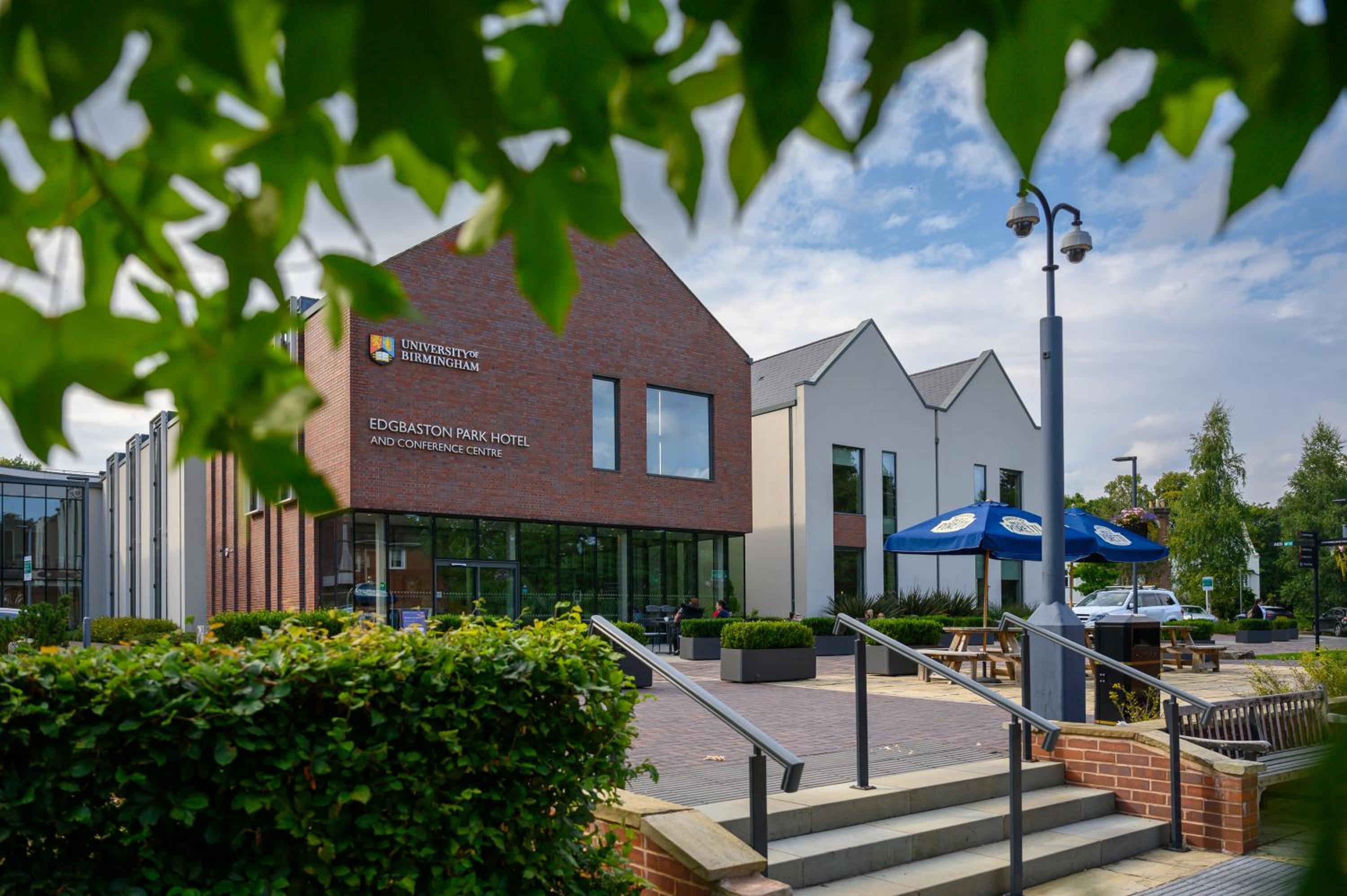 Hotel Edgbaston Park Hotel Birmingham - Image 1