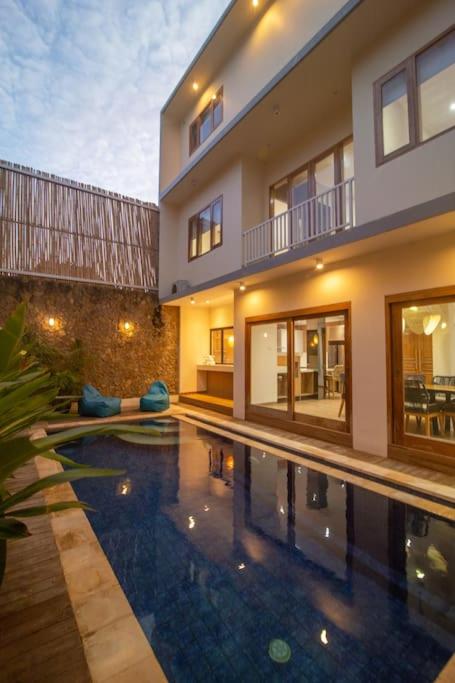 Villa Reverie — recepcion & lobby