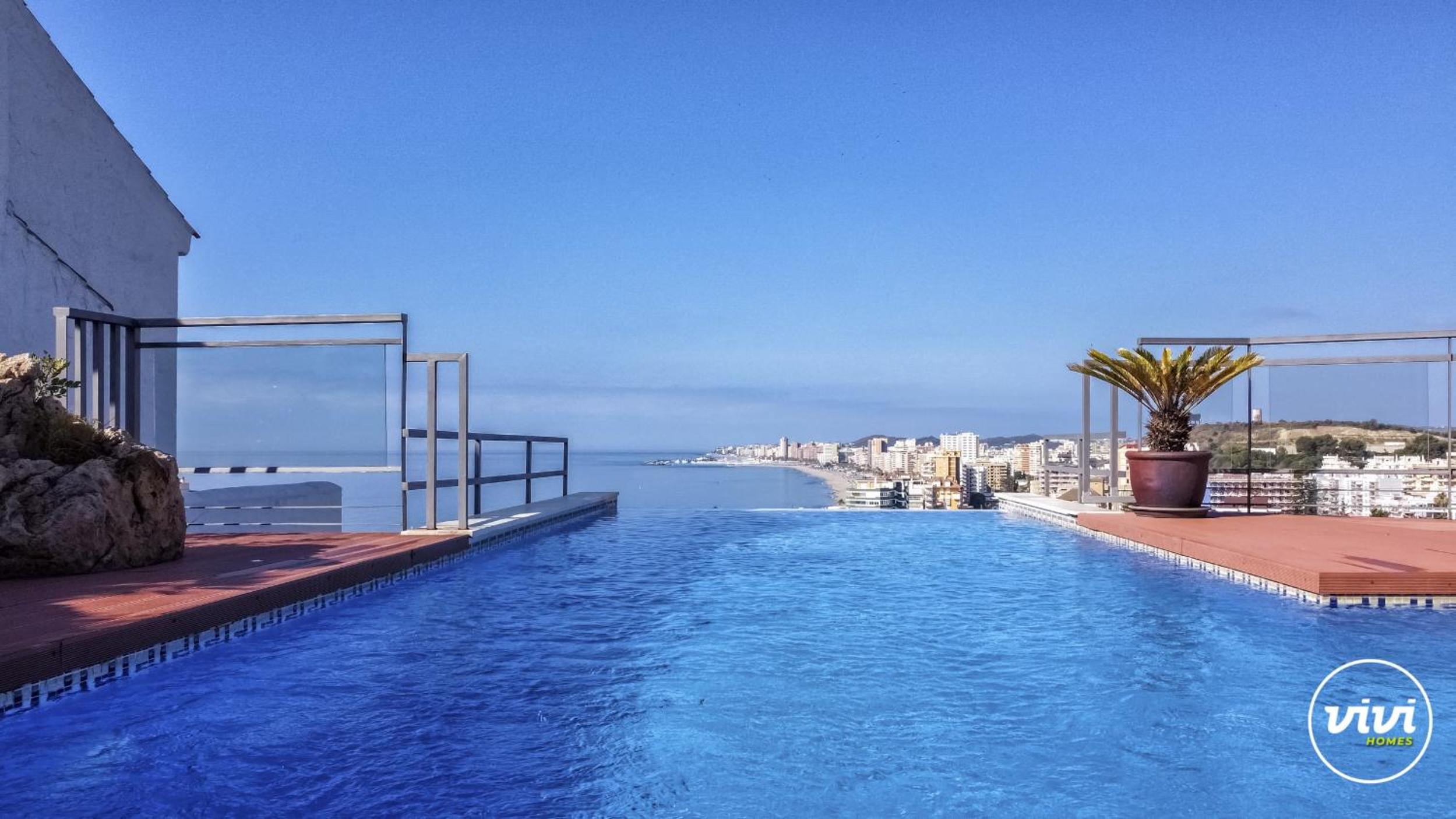 ViVi Homes - La Roca Pool, Terrace, Golf & Sea View