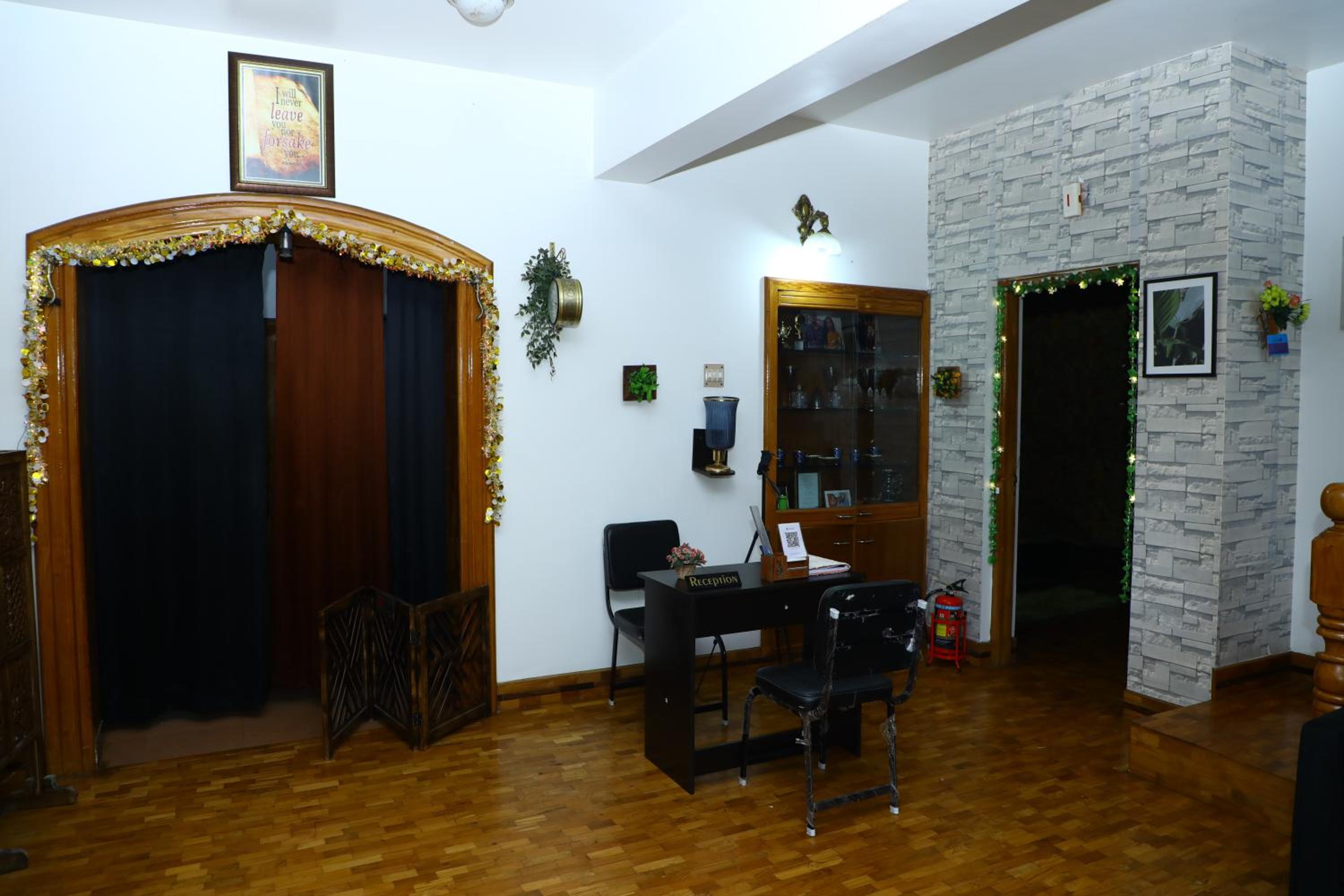 Pine Hood Villa view 4