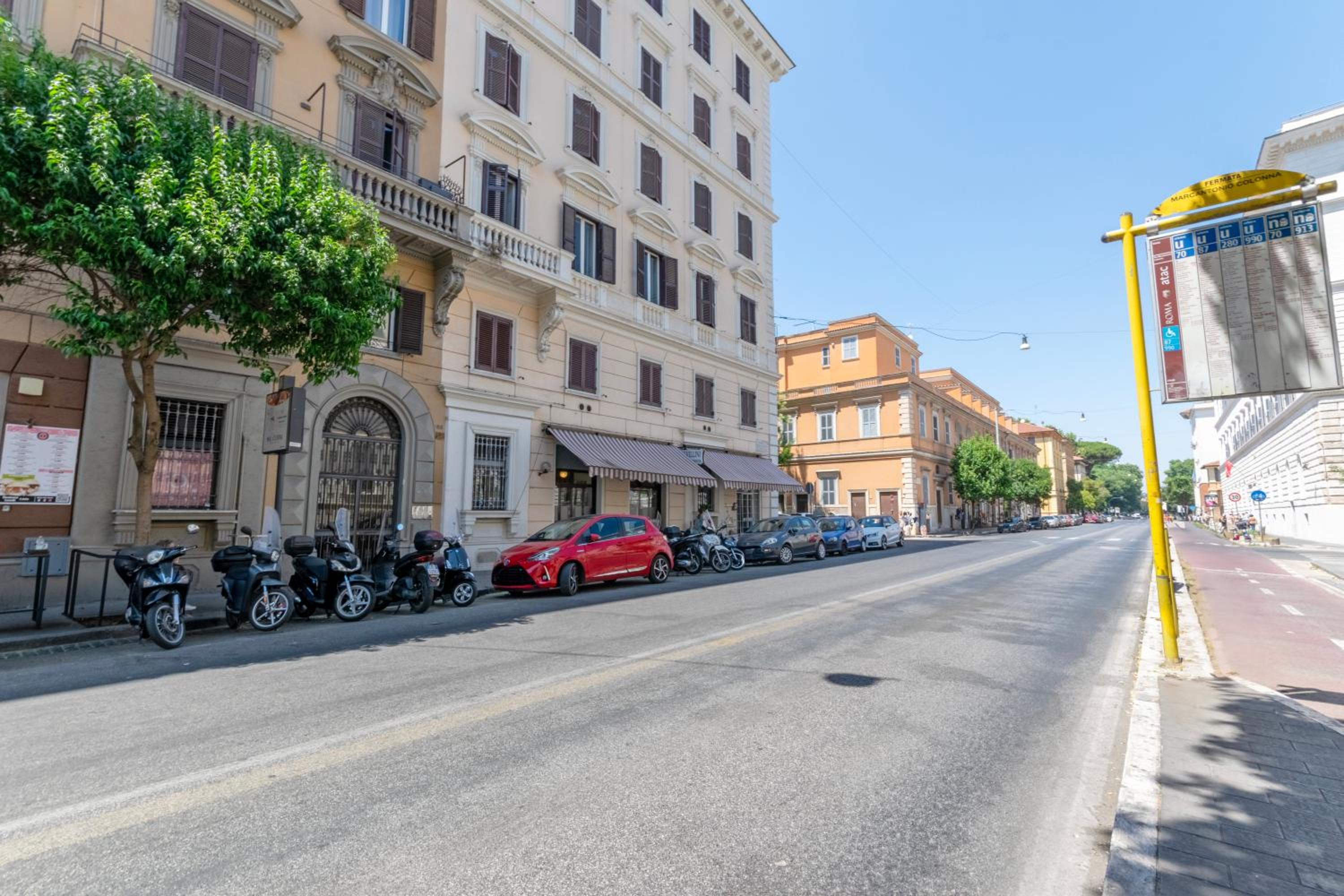 Marcantonio Colonna - loft X5 persone, Wi-Fi, aria condizionata nelle camere, parcheggio privato, metro A Lepanto 800mt da Vaticano