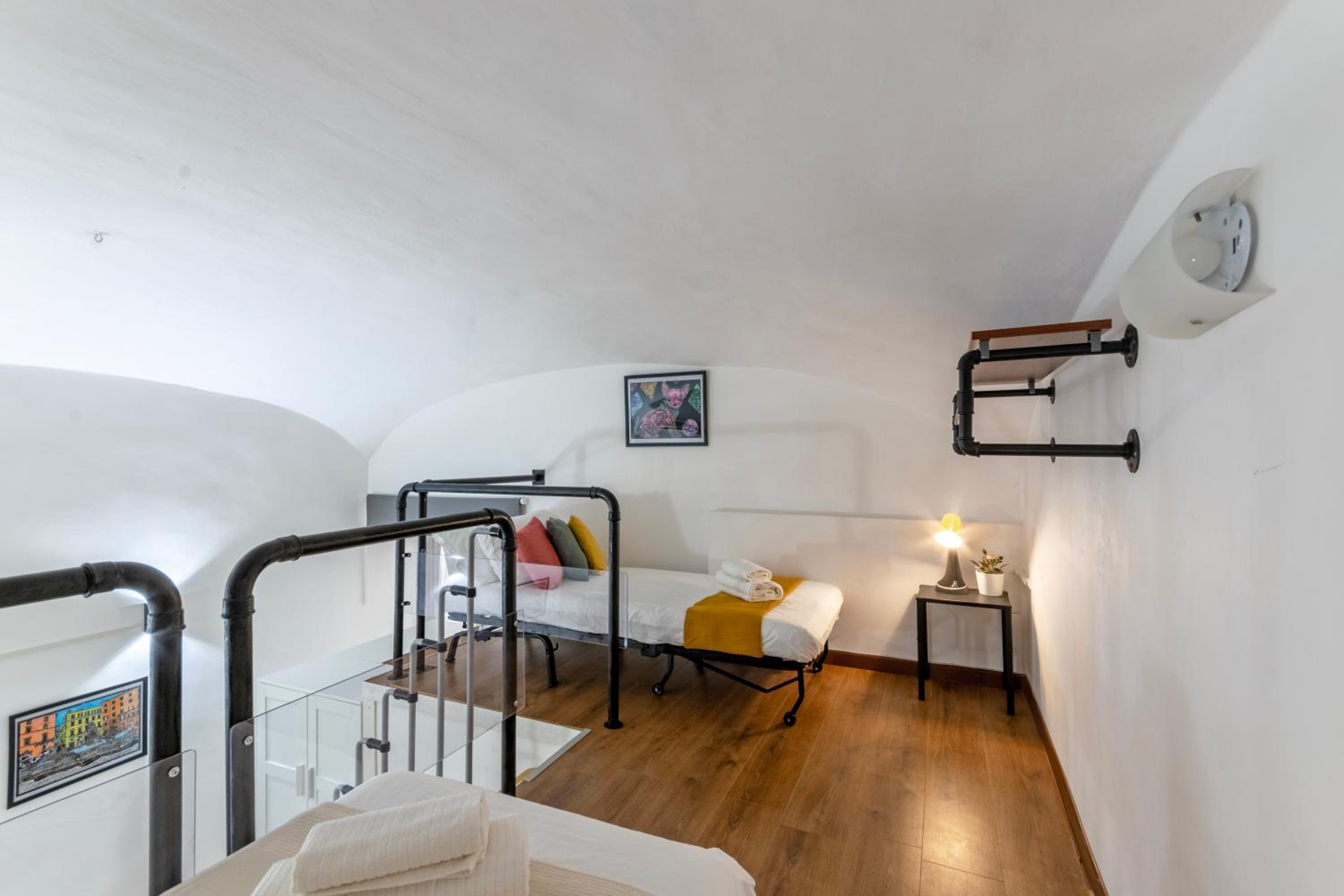 Marcantonio Colonna - loft X5 persone, Wi-Fi, aria condizionata nelle camere, parcheggio privato, metro A Lepanto 800mt da Vaticano