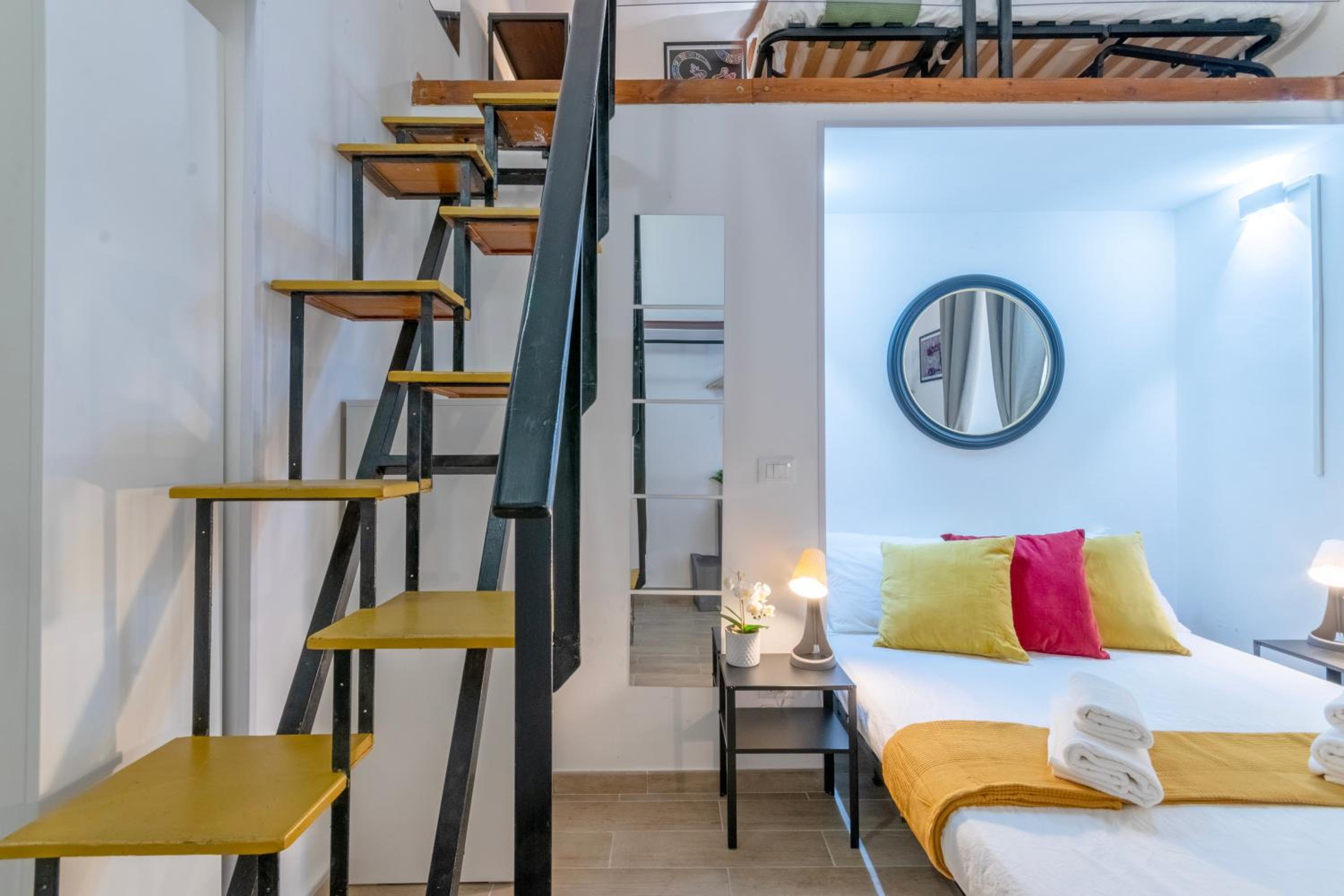 Marcantonio Colonna - loft X5 persone, Wi-Fi, aria condizionata nelle camere, parcheggio privato, metro A Lepanto 800mt da Vaticano