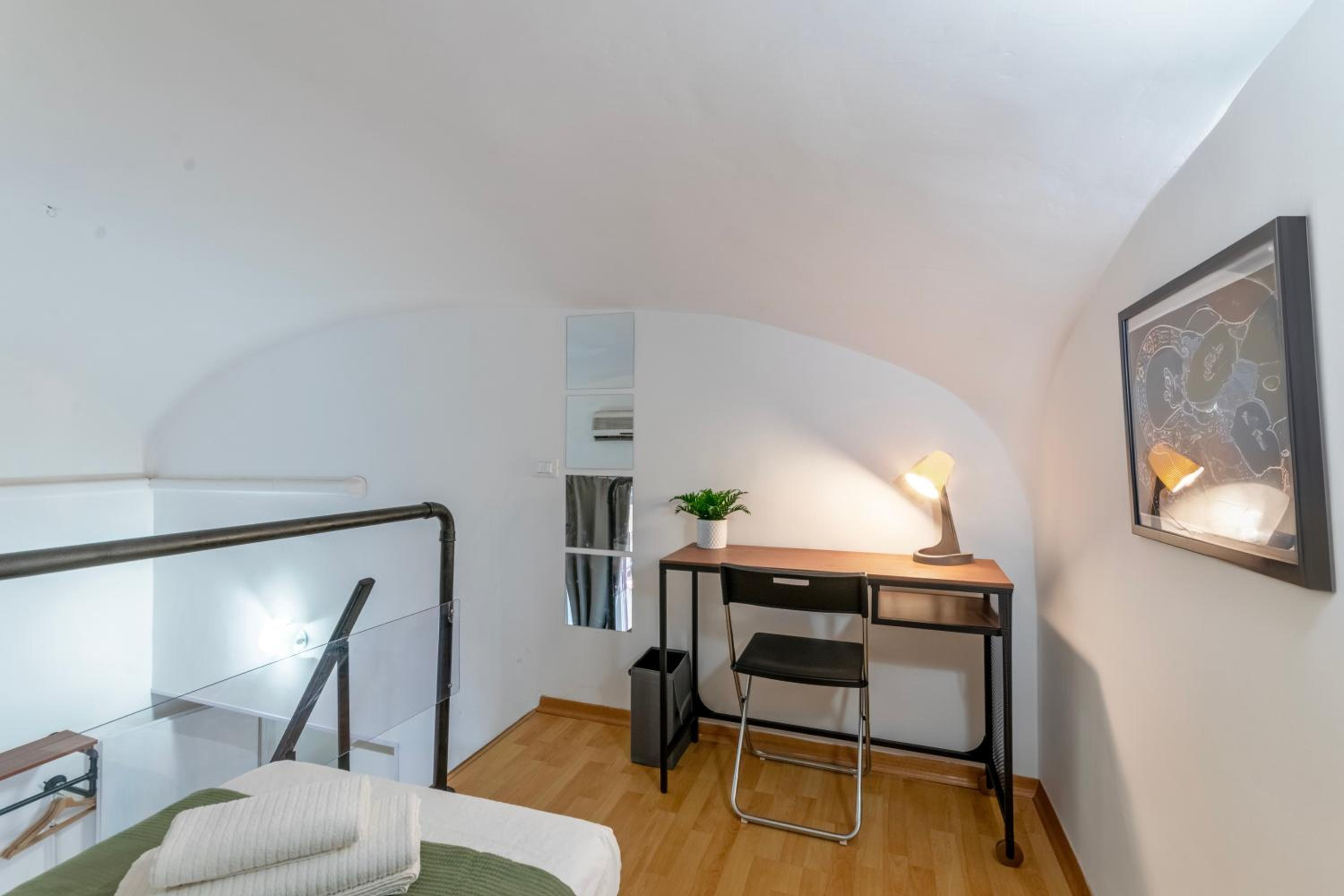 Marcantonio Colonna - loft X5 persone, Wi-Fi, aria condizionata nelle camere, parcheggio privato, metro A Lepanto 800mt da Vaticano