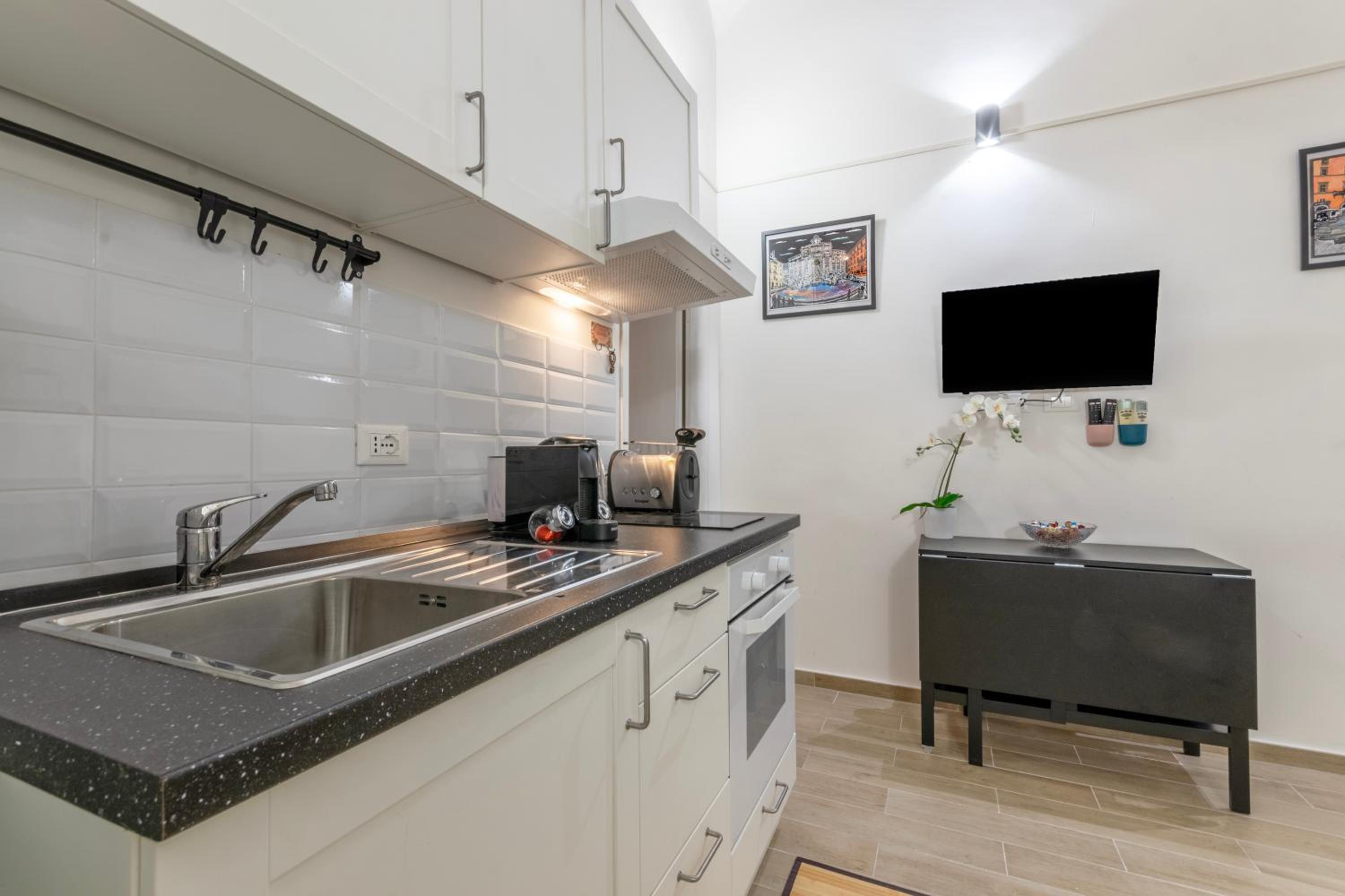 Marcantonio Colonna - loft X5 persone, Wi-Fi, aria condizionata nelle camere, parcheggio privato, metro A Lepanto 800mt da Vaticano