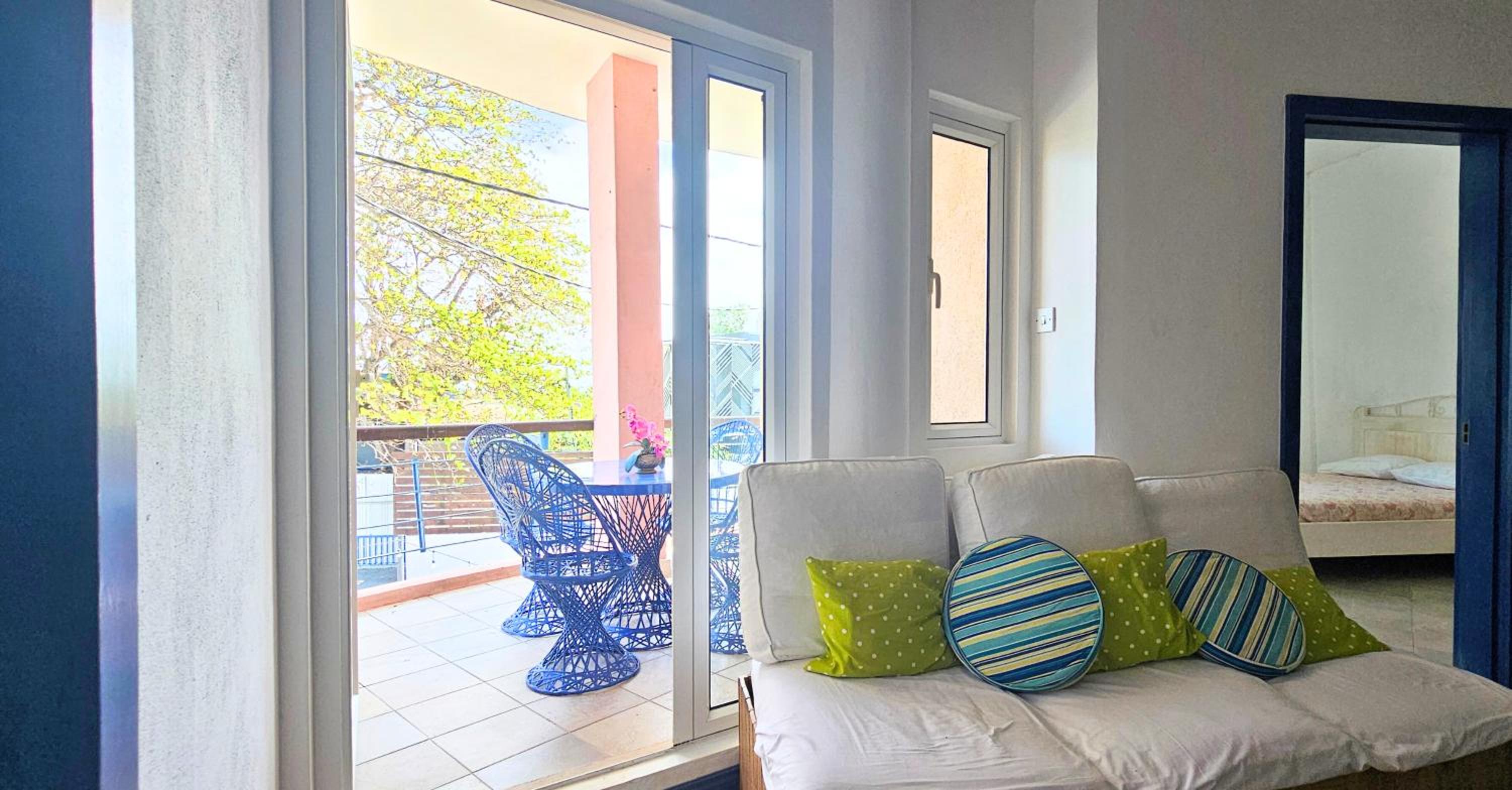 Rustic Getaway at Pereybere opposite the Beach view 4
