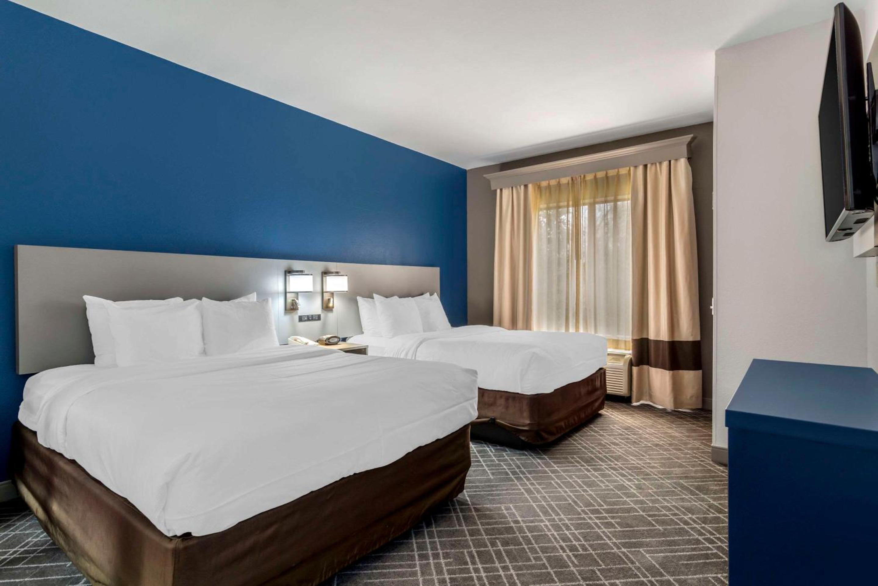 Macon Vacations - Comfort Suites - Property Image 37