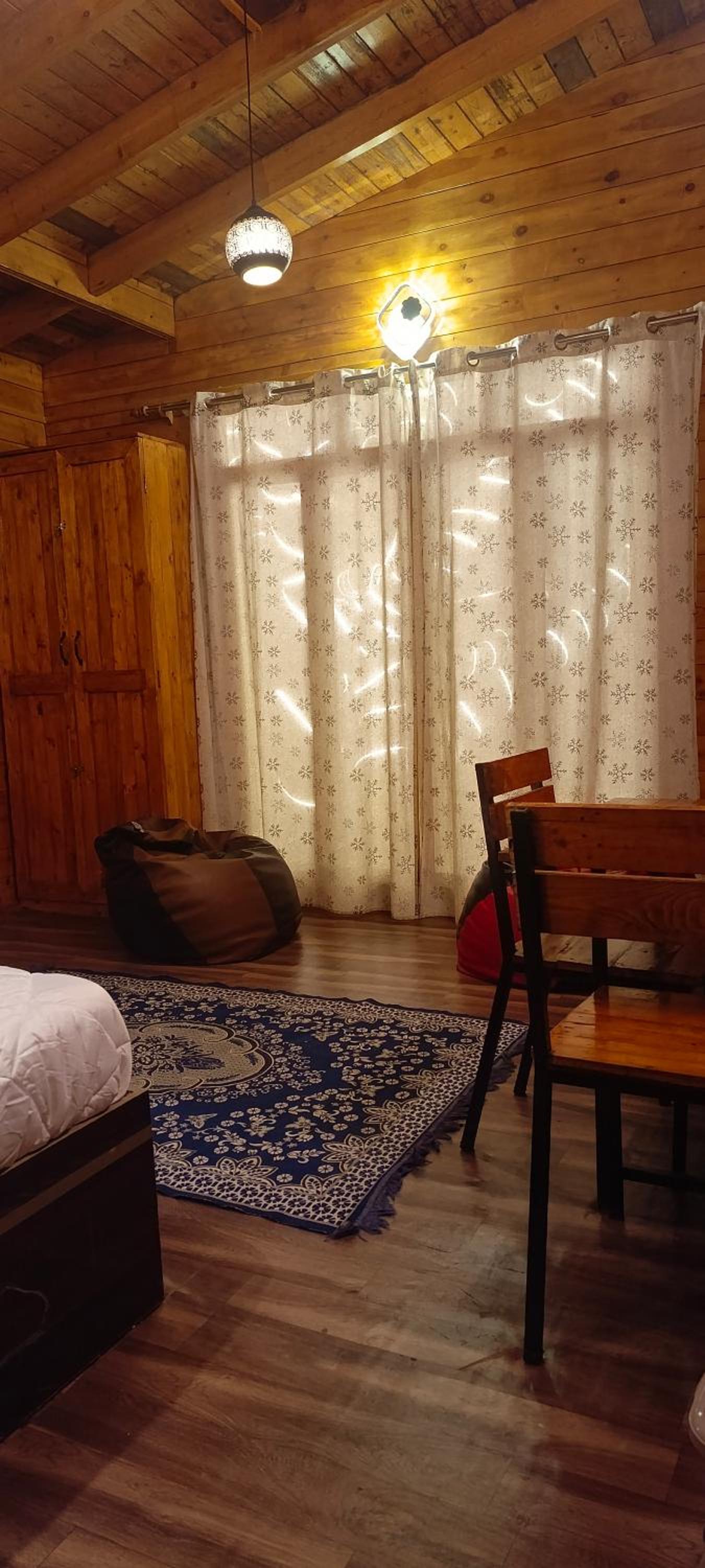 Wooden House Vattakanal
