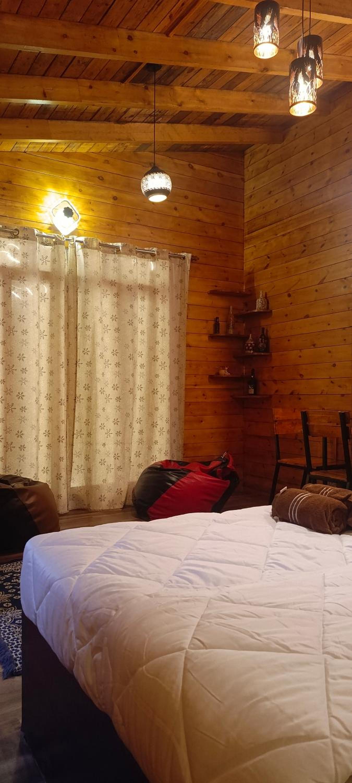 Wooden House Vattakanal