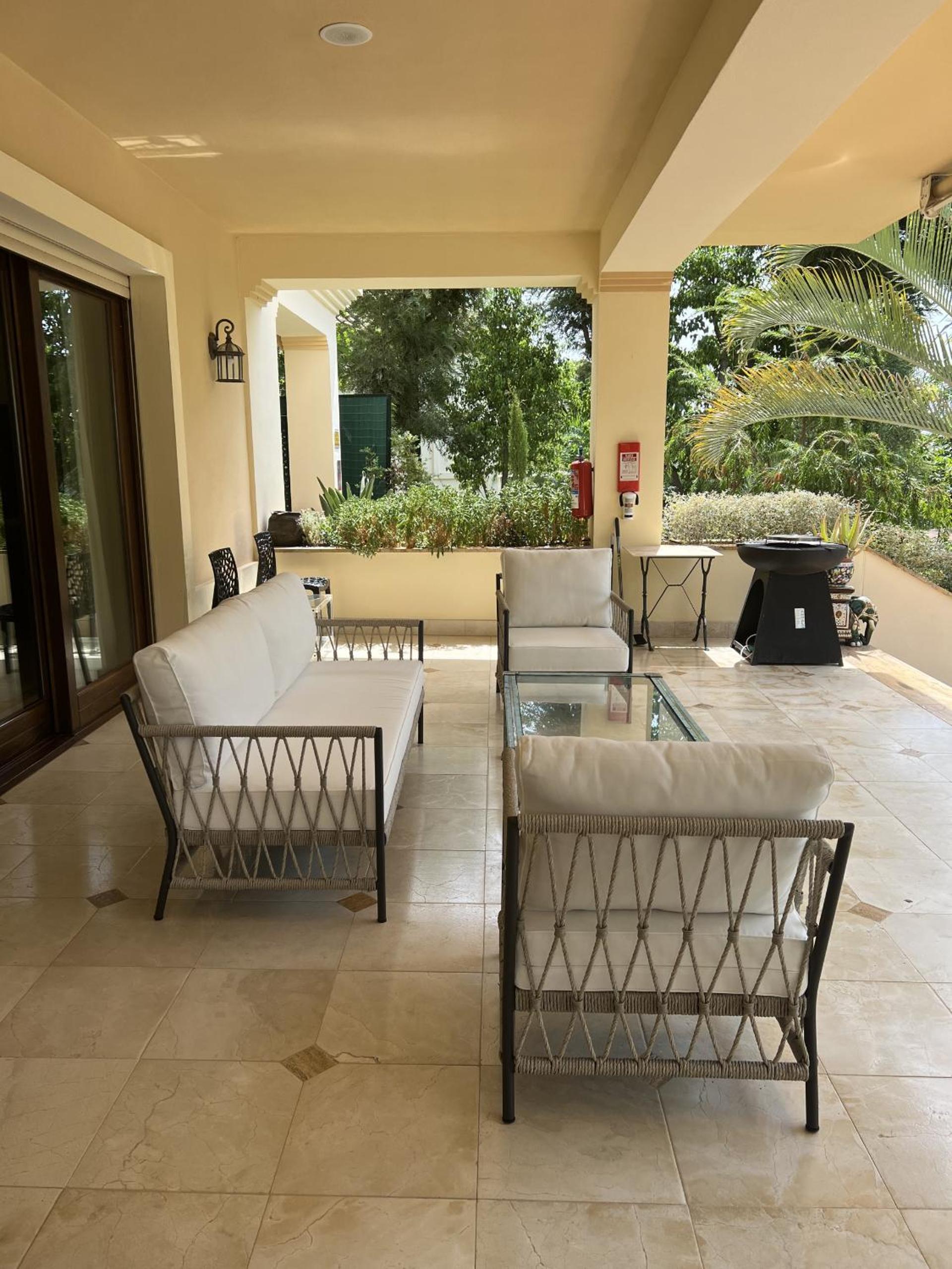 Magnifica Villa con Piscina en Los Arqueros Golf