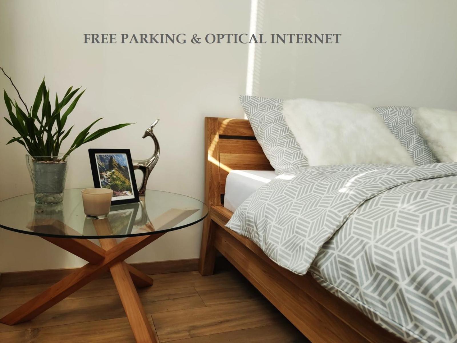 Hotel Brand New Place in the City Centre - Image 1