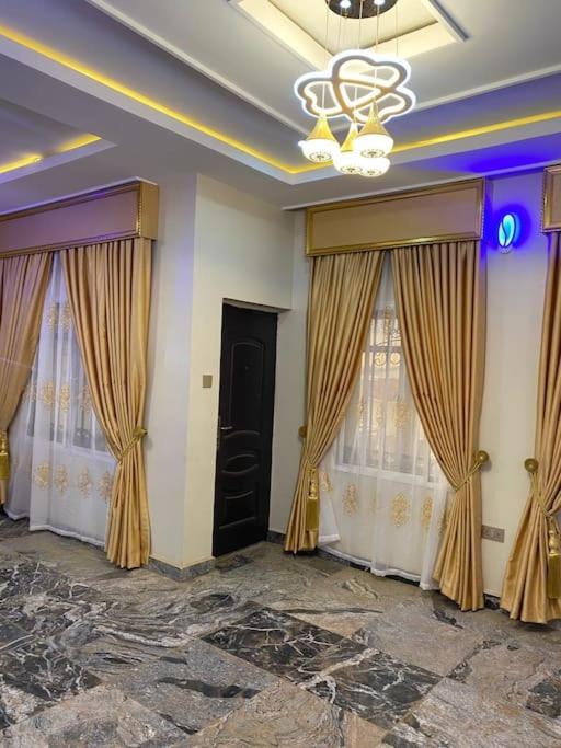 Central, High Security, Luxury, Serene view 4