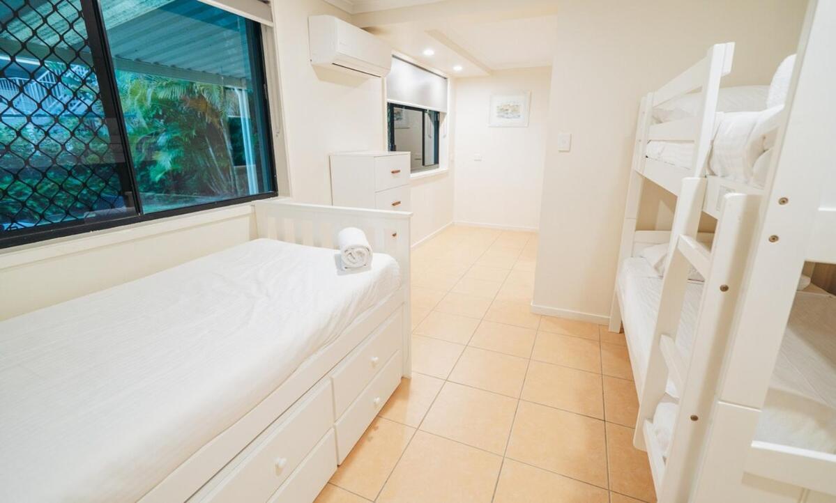 Beachfront at Buddina with Heated Pool & Sea Views