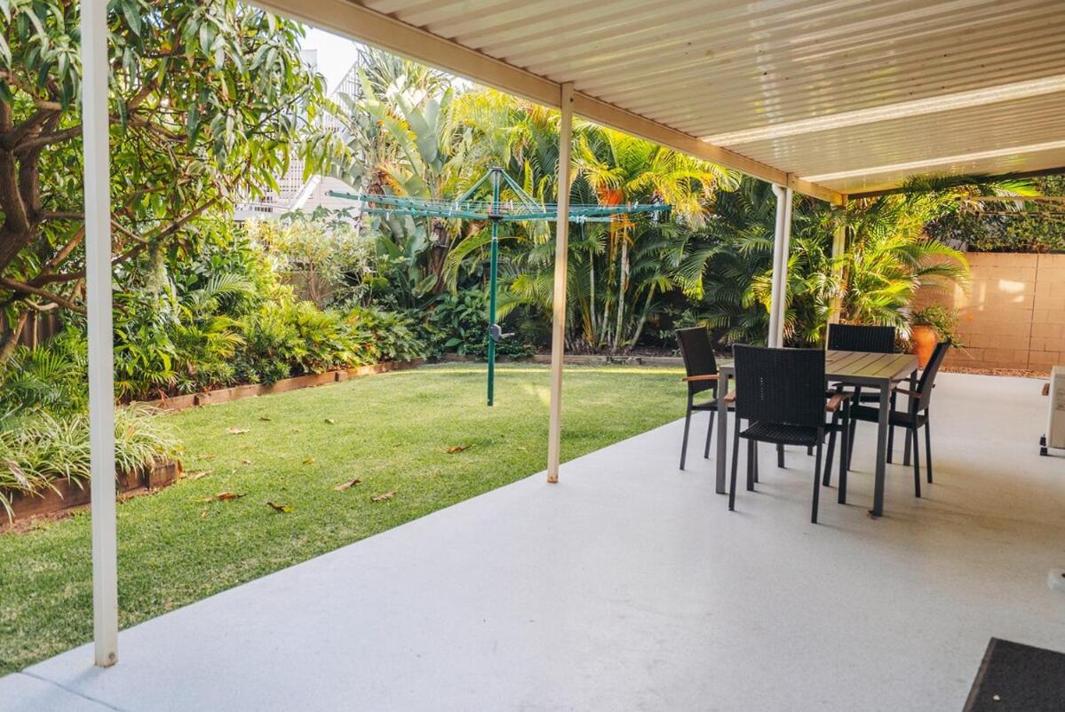 Beachfront at Buddina with Heated Pool & Sea Views