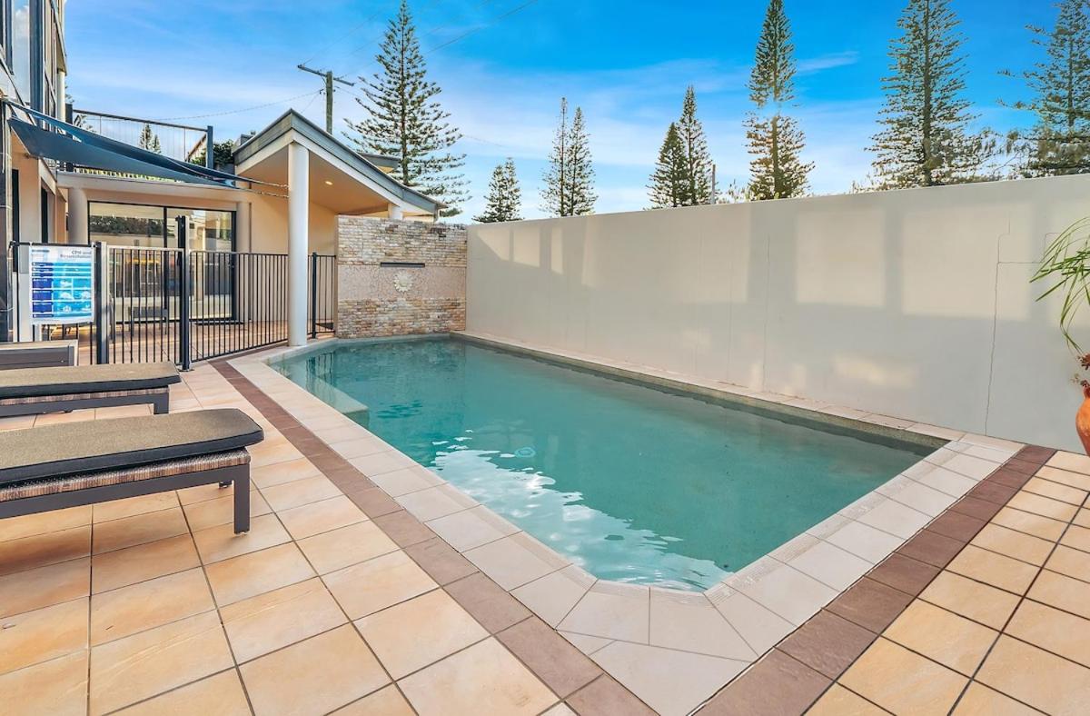 Beachfront at Buddina with Heated Pool & Sea Views