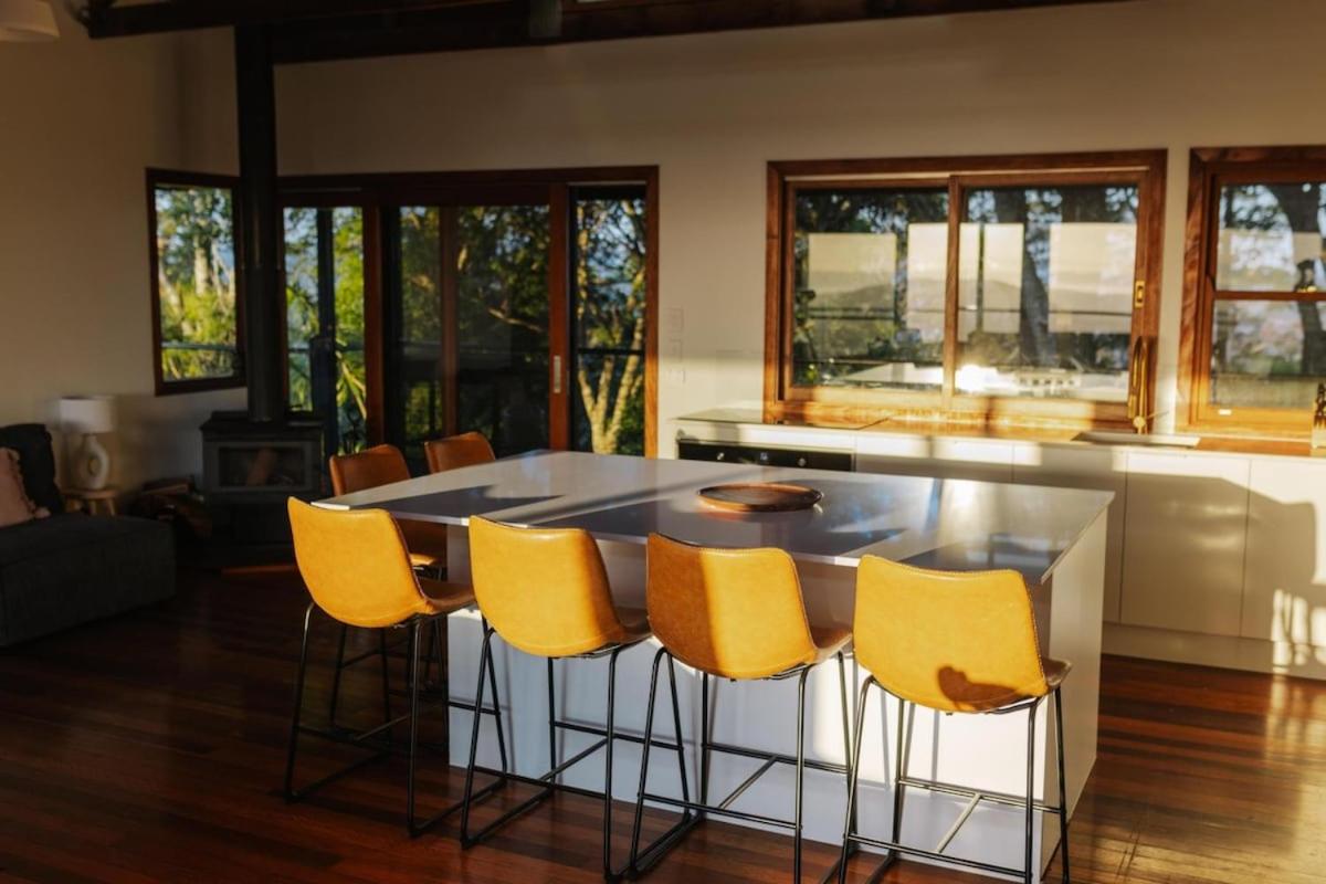 The Wolvi House - Scenic Mountain Retreat