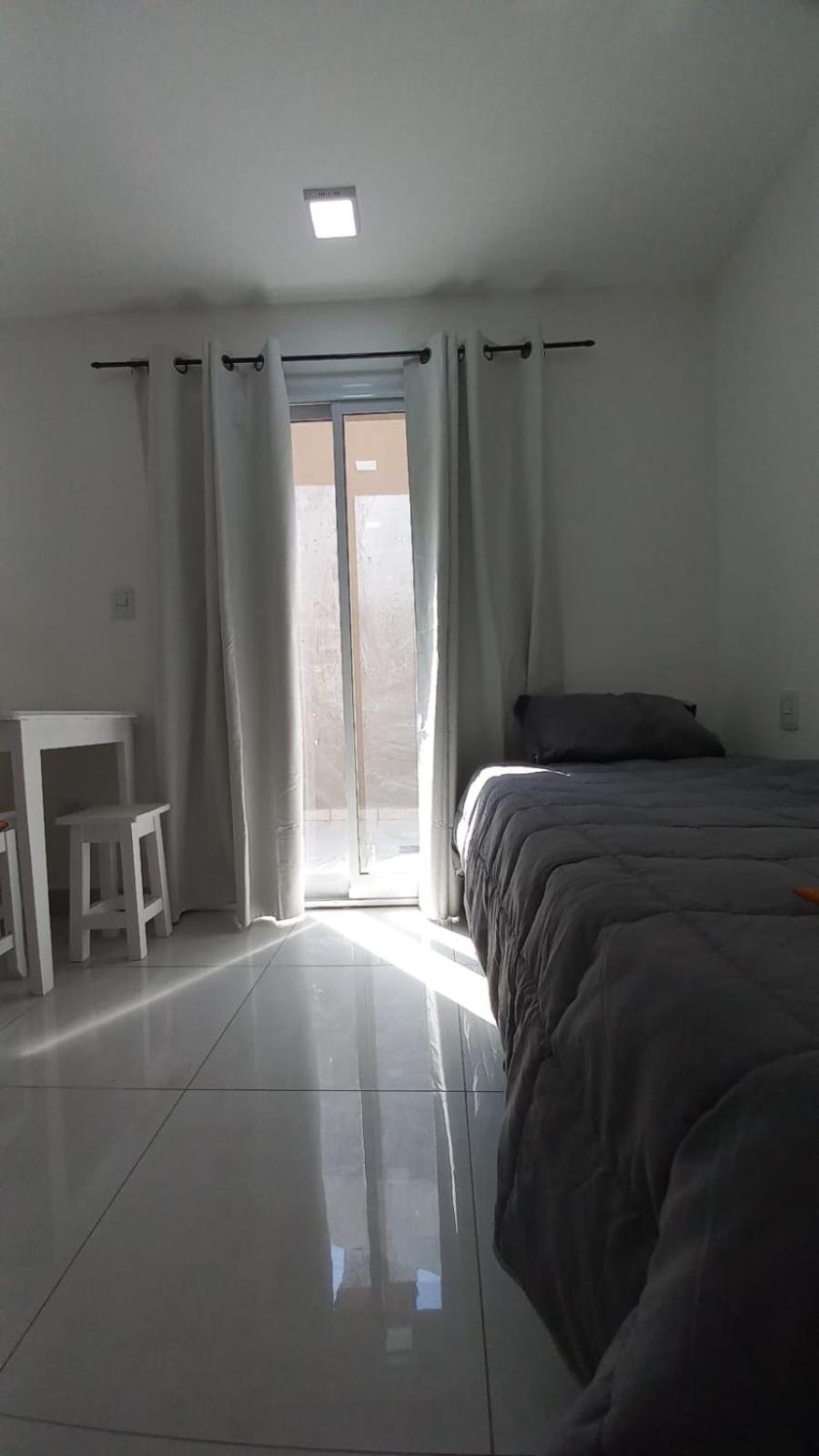 Departamentos para 2 personas a minutos del estadio, nodo, y del centro de la capital