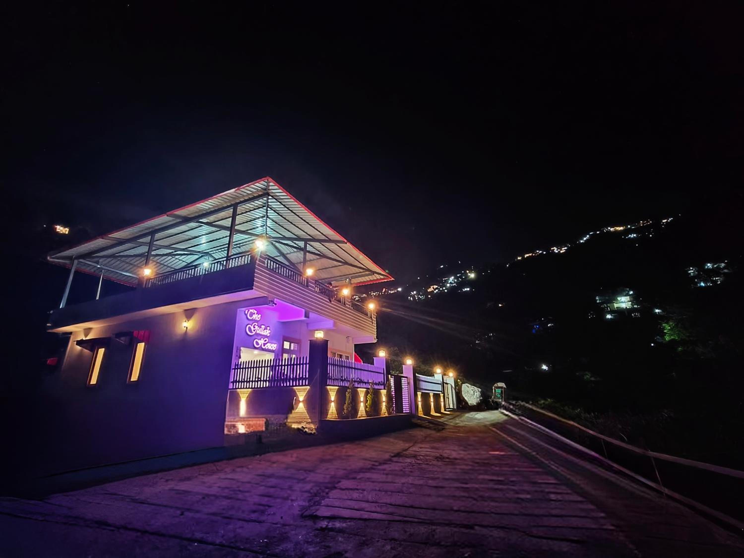 The Gullak House, Mussoorie, 2BHK Retreat-Private Garden,Terrace- Pet Friendly view 2