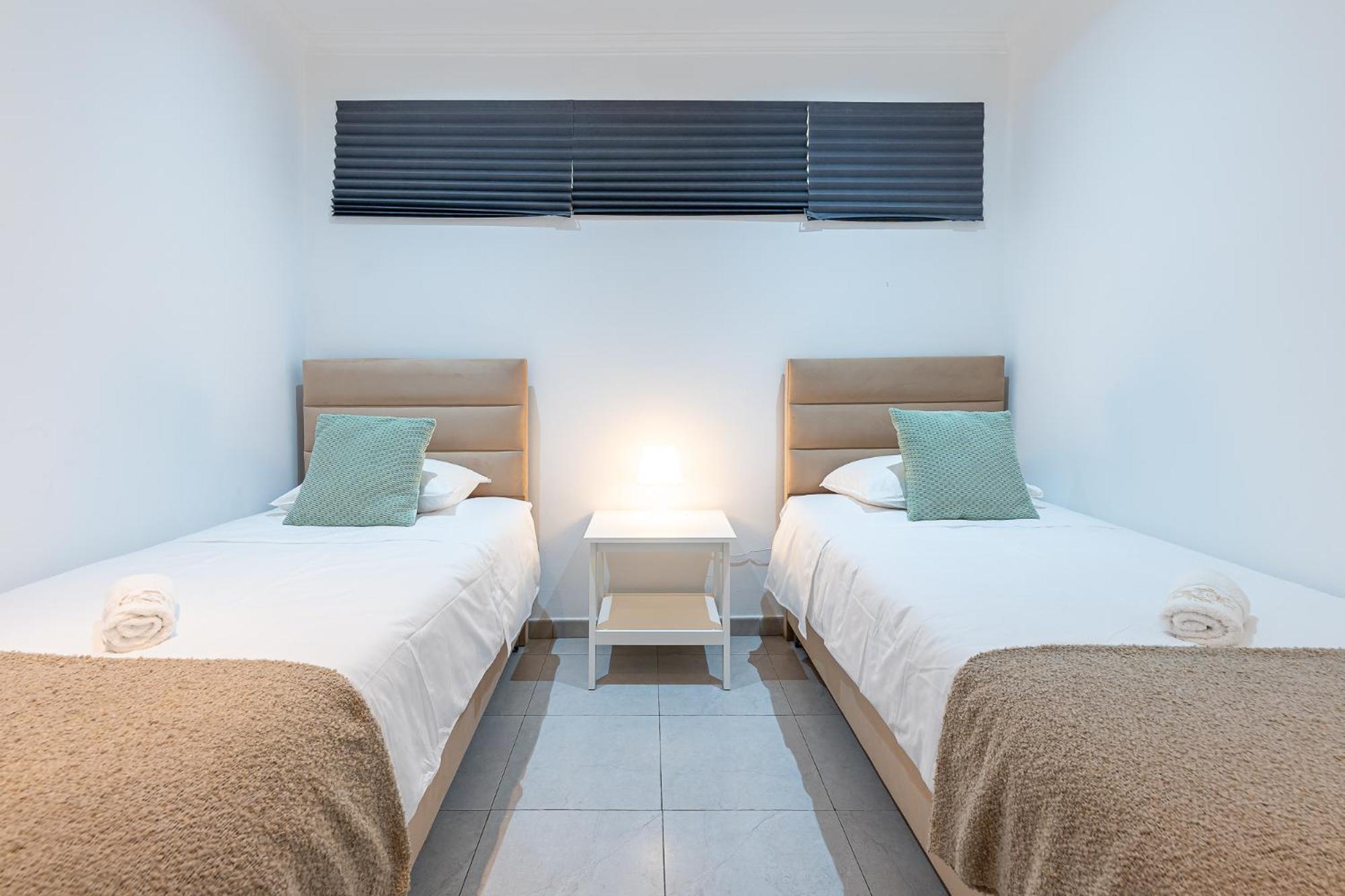 Benalmádena Puerto Marina Vacation Apartment 1 minute from the beach