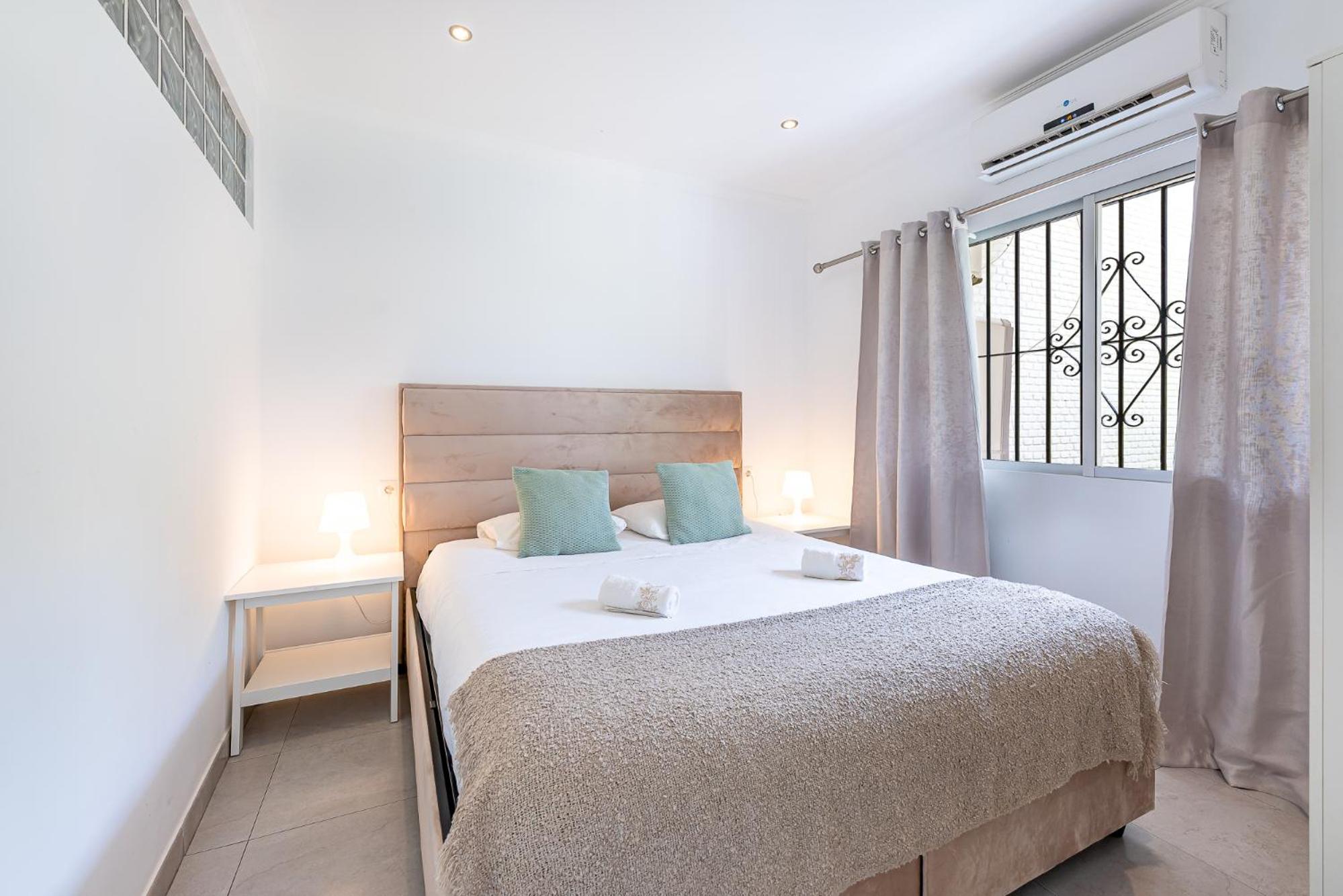 Benalmádena Puerto Marina Vacation Apartment 1 minute from the beach