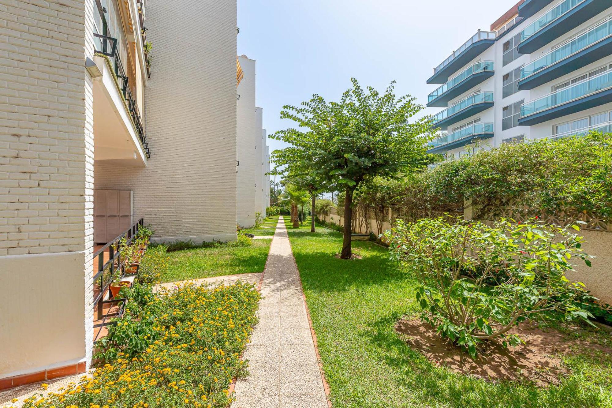 Benalmádena Puerto Marina Vacation Apartment 1 minute from the beach