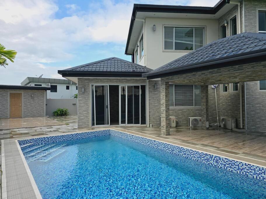 Luxurious 4 Bedroom House-Fiji - view 9