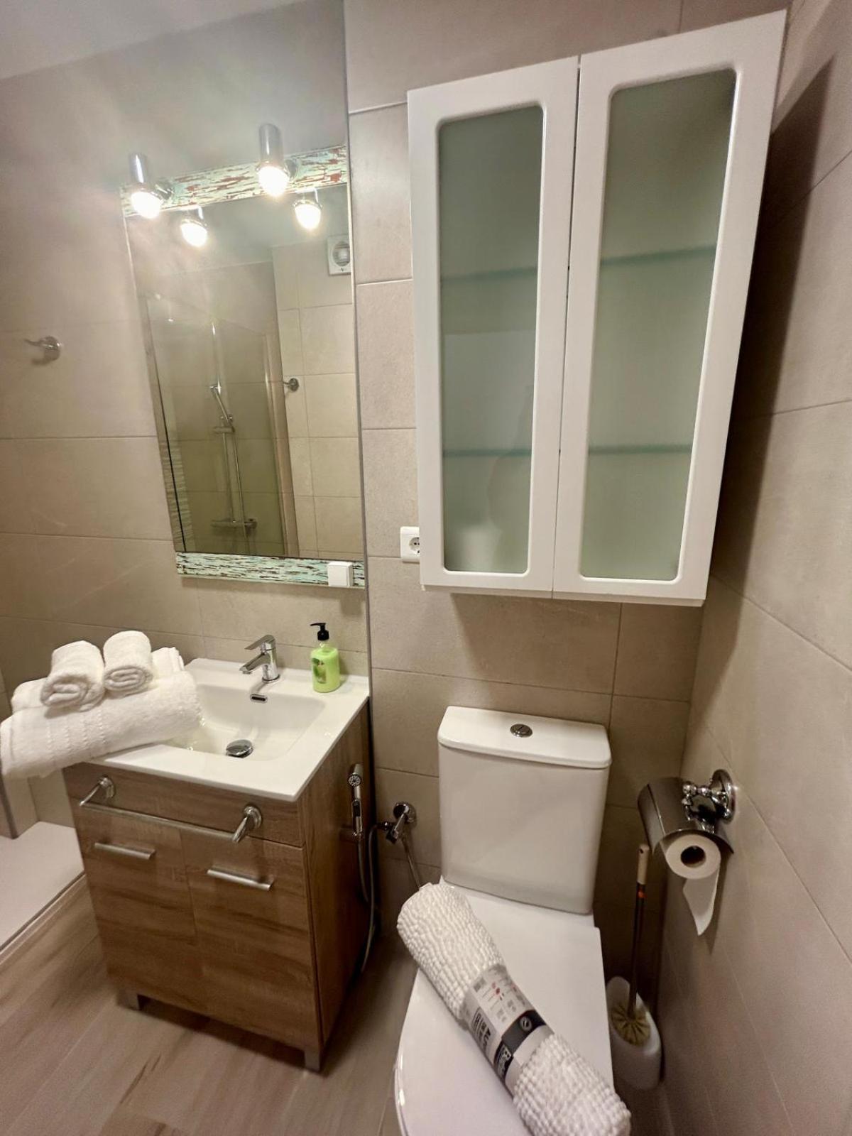 CENTRO ESTUDIO CON BALCÓN Torremolinos