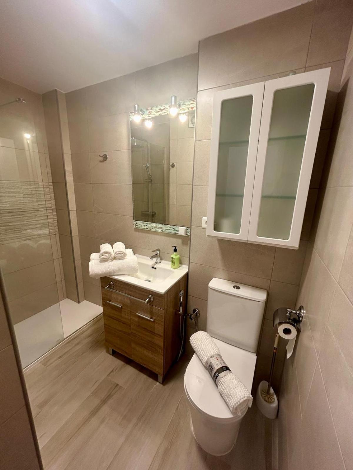 CENTRO ESTUDIO CON BALCÓN Torremolinos